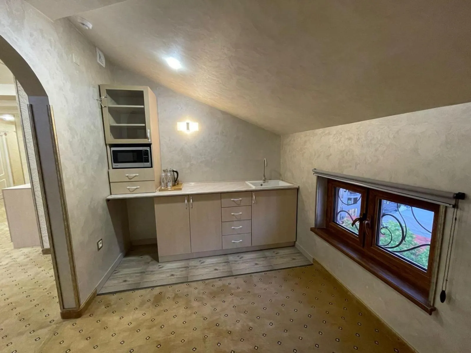 Kitchen or kitchenette in Anga Yerevan Hotel