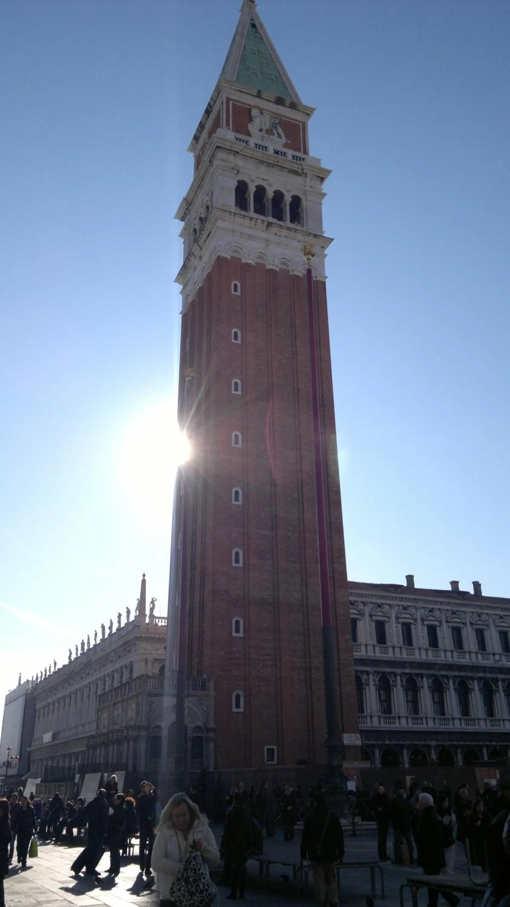 Area and facilities in Hotel AMALFI