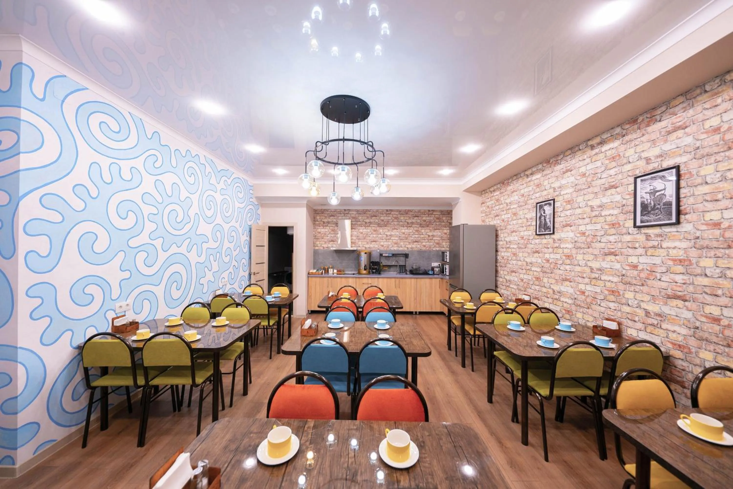 Restaurant/places to eat in Kaganat Hostel