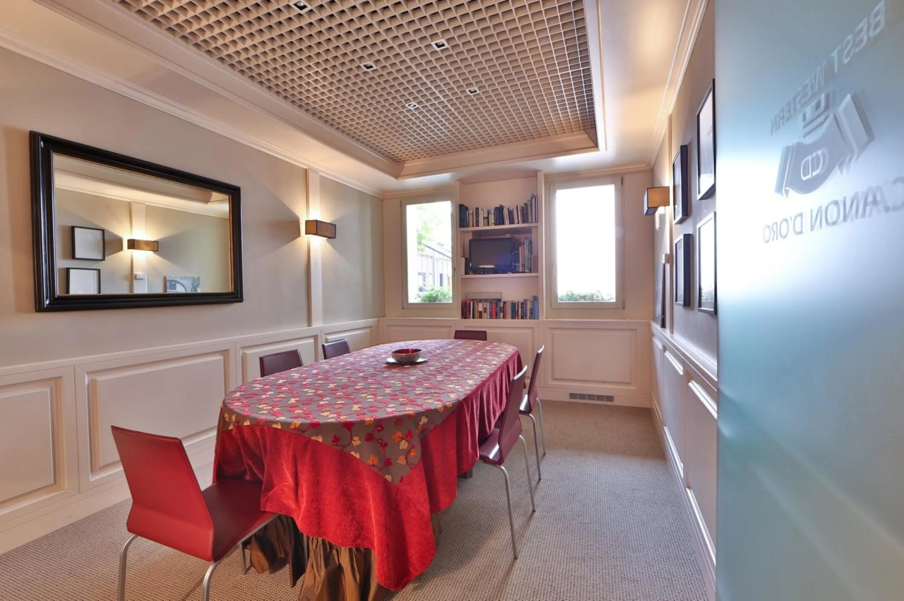 Business facilities in Hotel Canon d'Oro