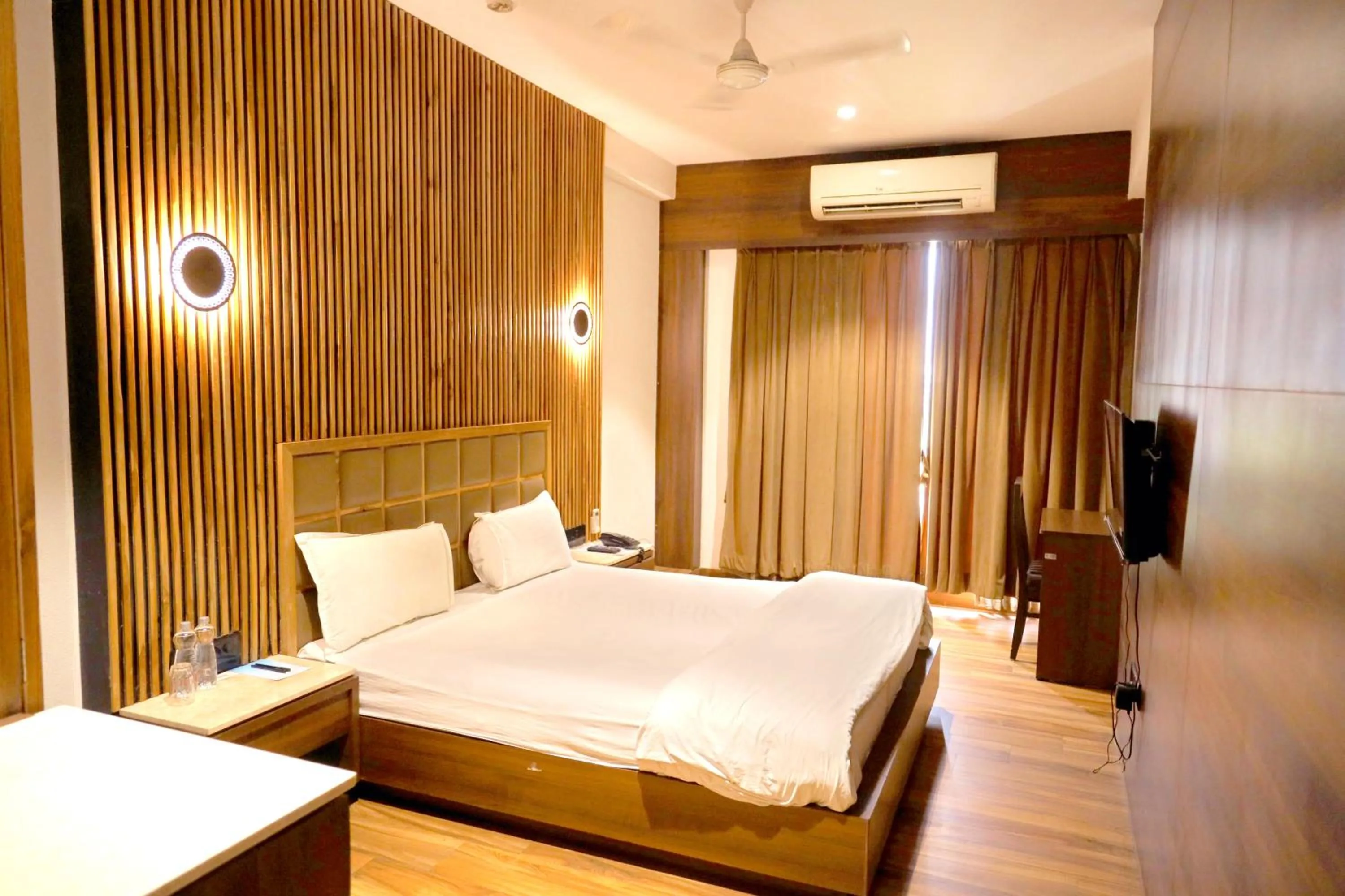 Photo of the whole room in The Park Celebration