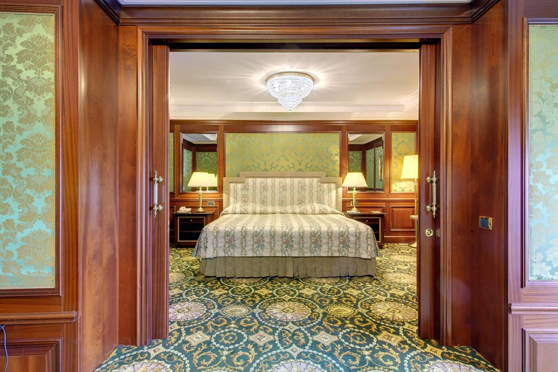 Bed in Hotel Splendid