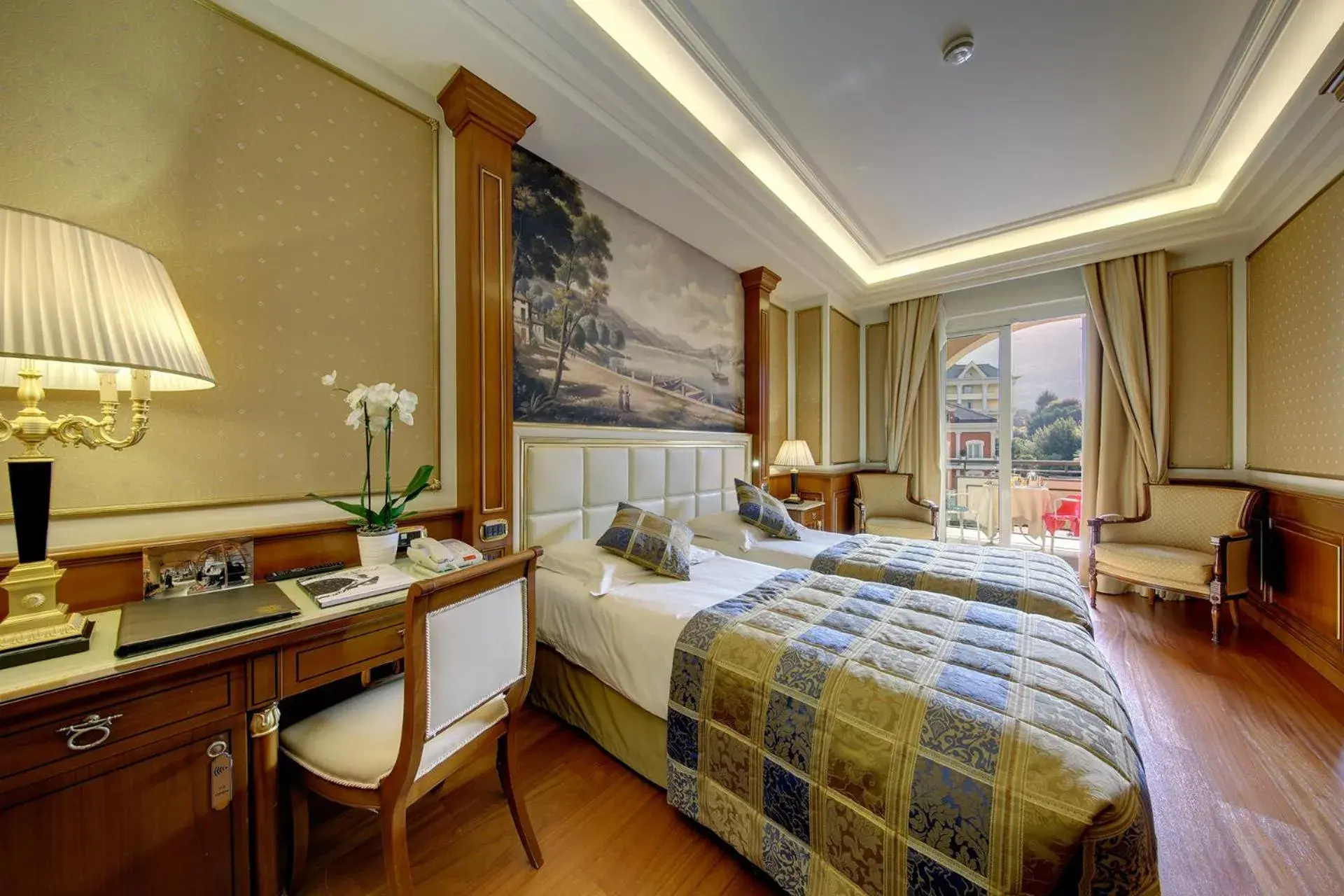 Deluxe Double or Twin Room - Mountain Side in Hotel Splendid Deluxe Double or Twin Room - Mountain Side in Hotel Splendid