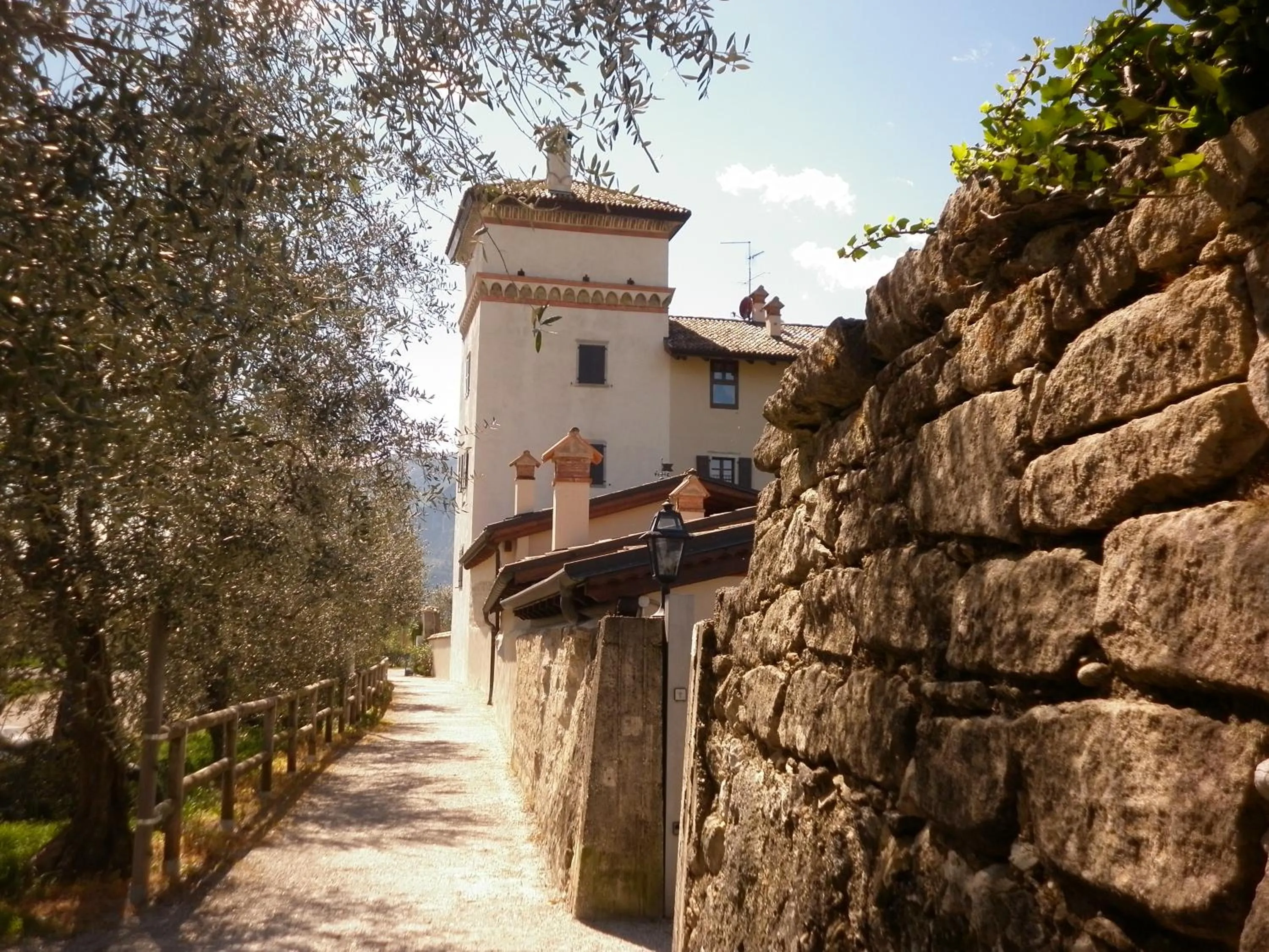 Property building in Residence La Colombera