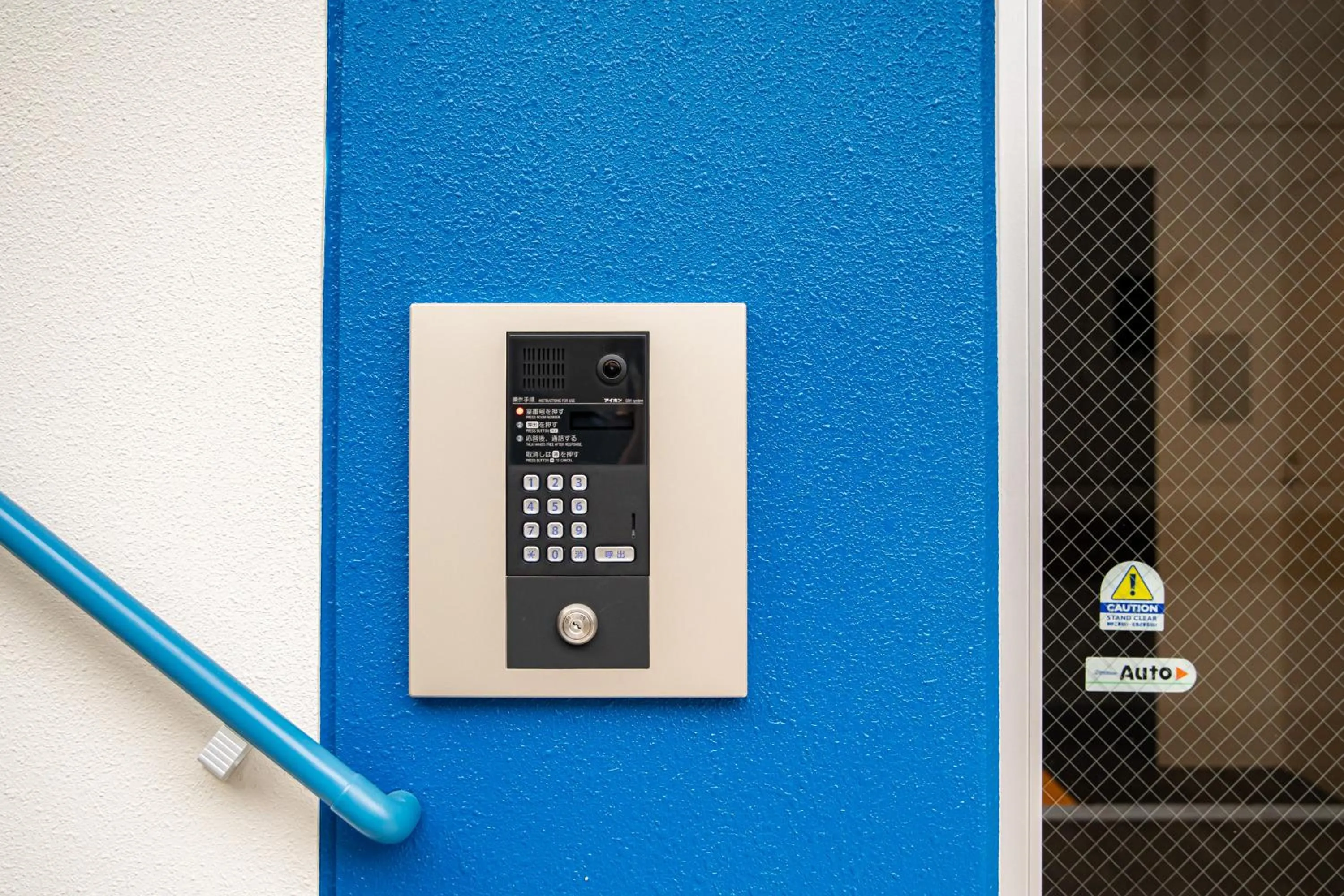 Facade/entrance in STAYTUS