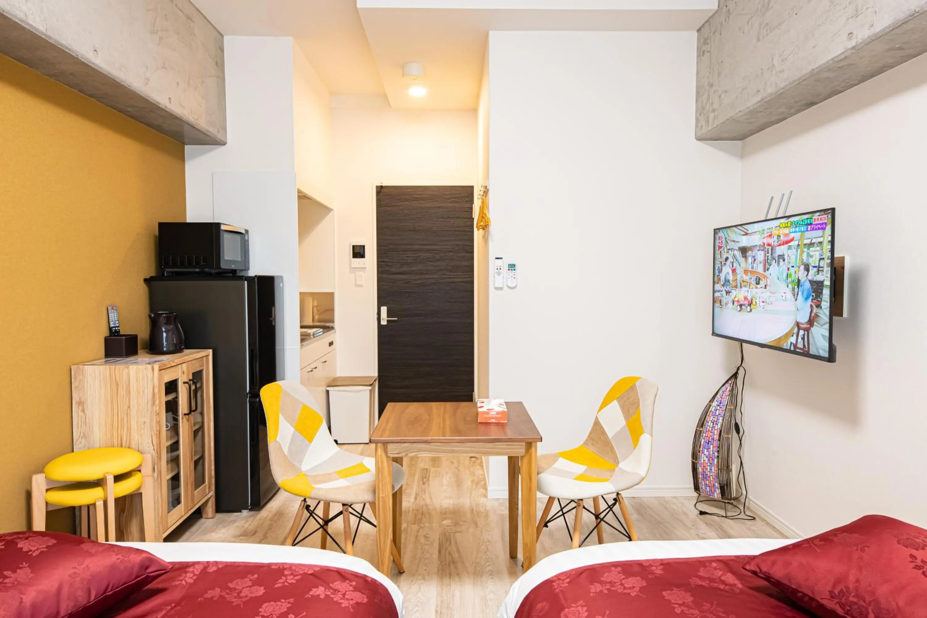 Photo of the whole room, Bed in STAYTUS