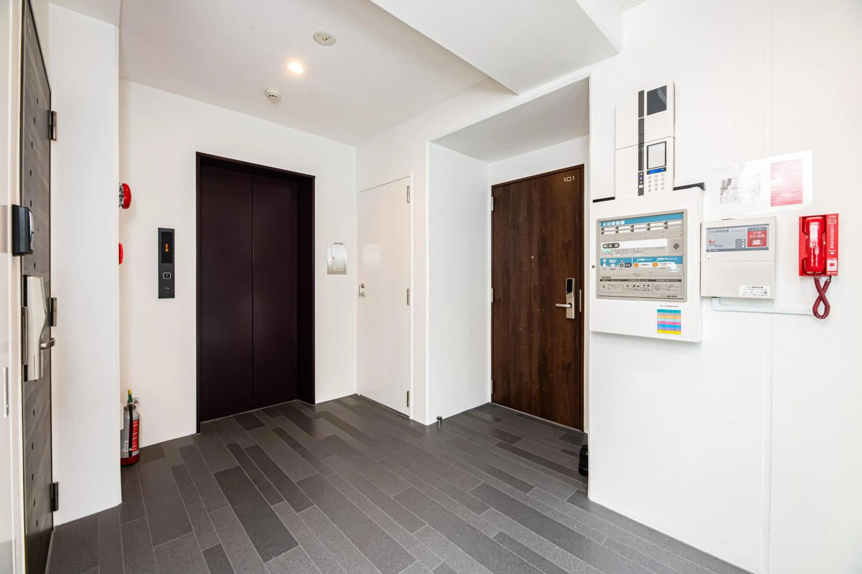 Area and facilities in STAYTUS