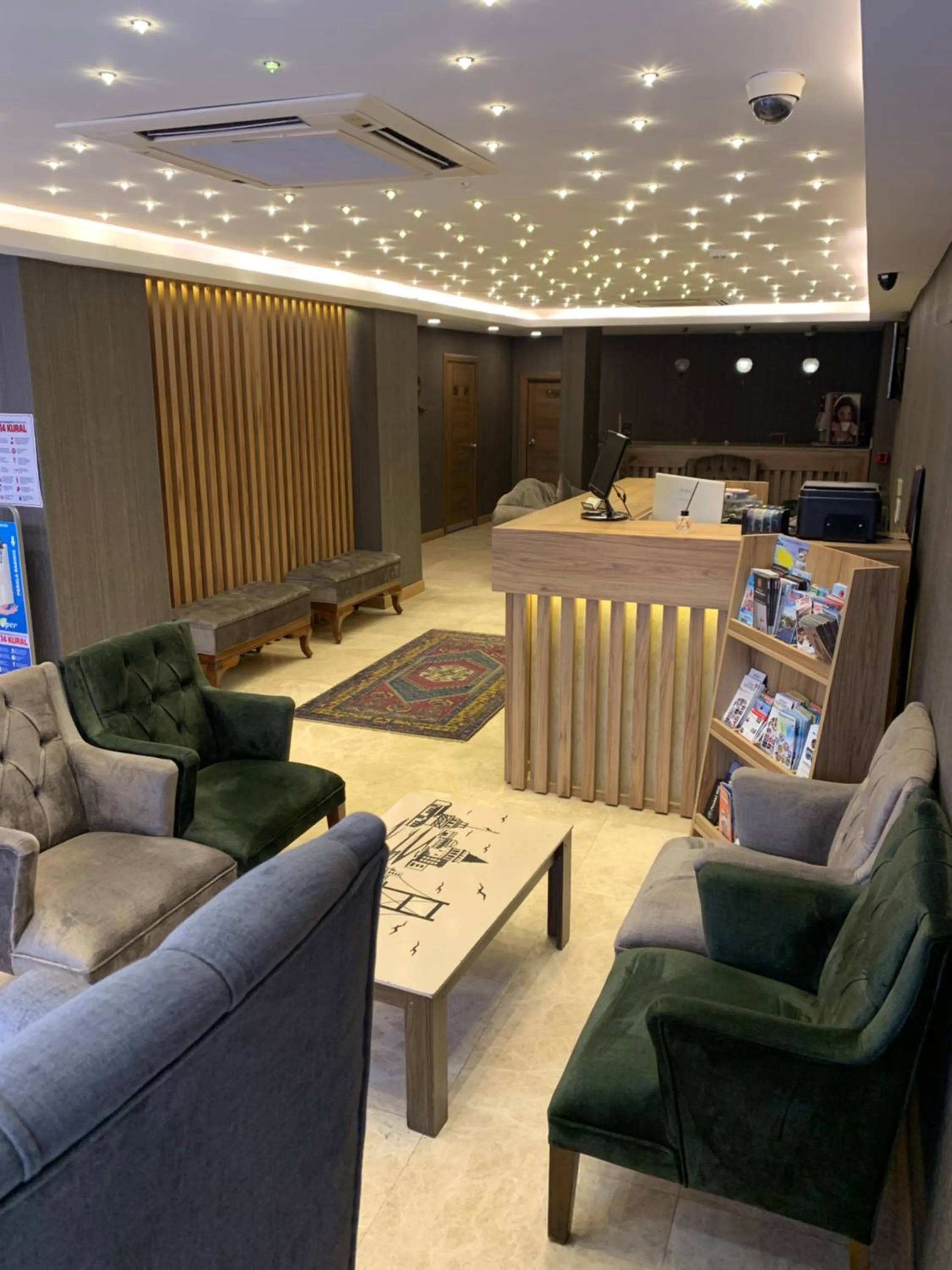 Lobby or reception in Golden Rain Hotel Old City