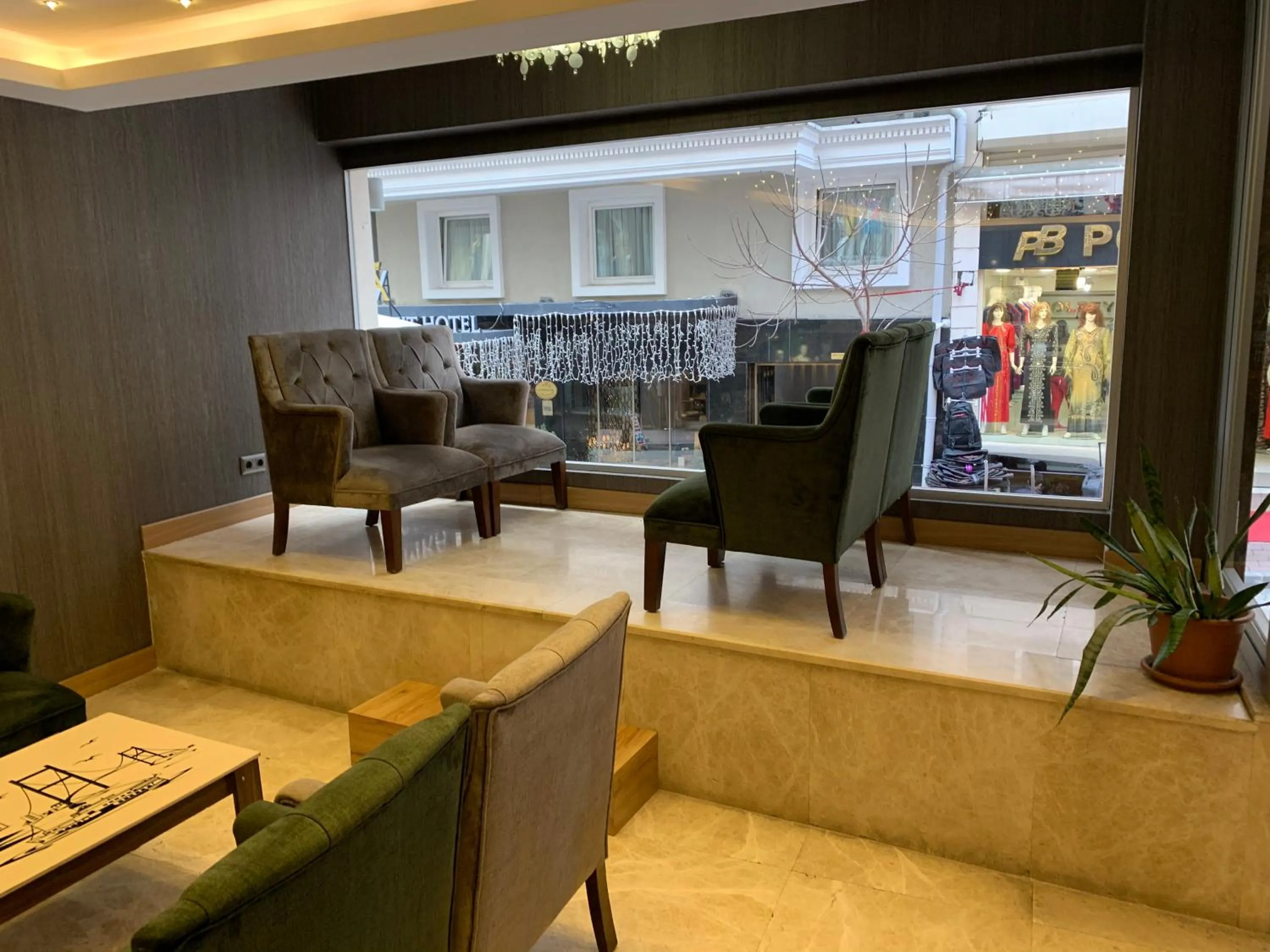 Lobby or reception in Golden Rain Hotel Old City