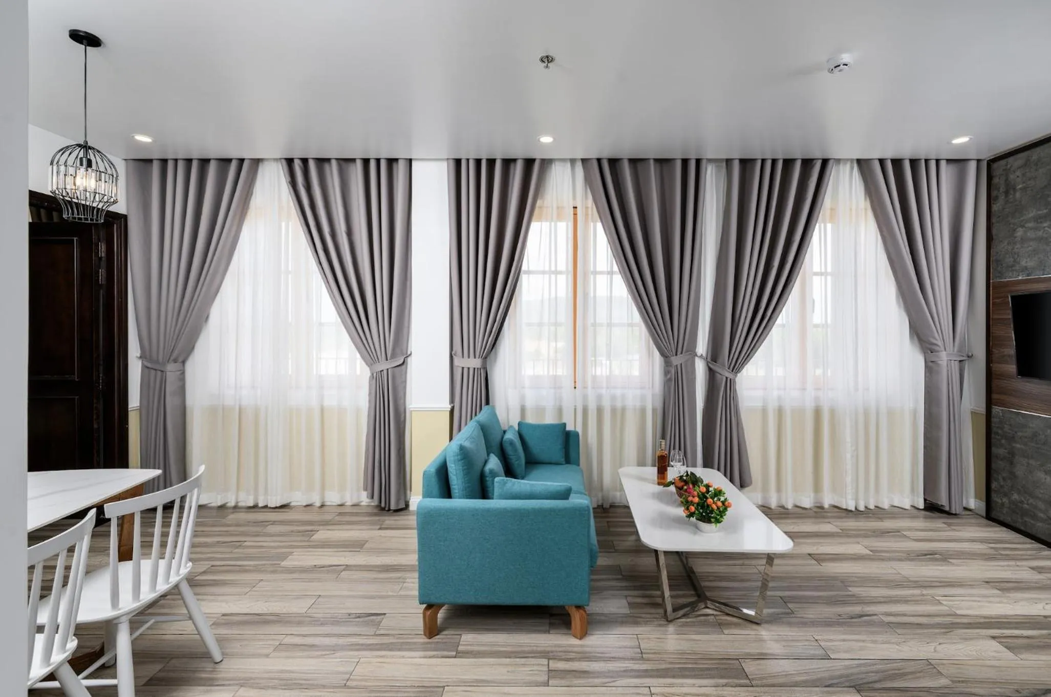 TV and multimedia in Harry Phu Quoc Hotel 3