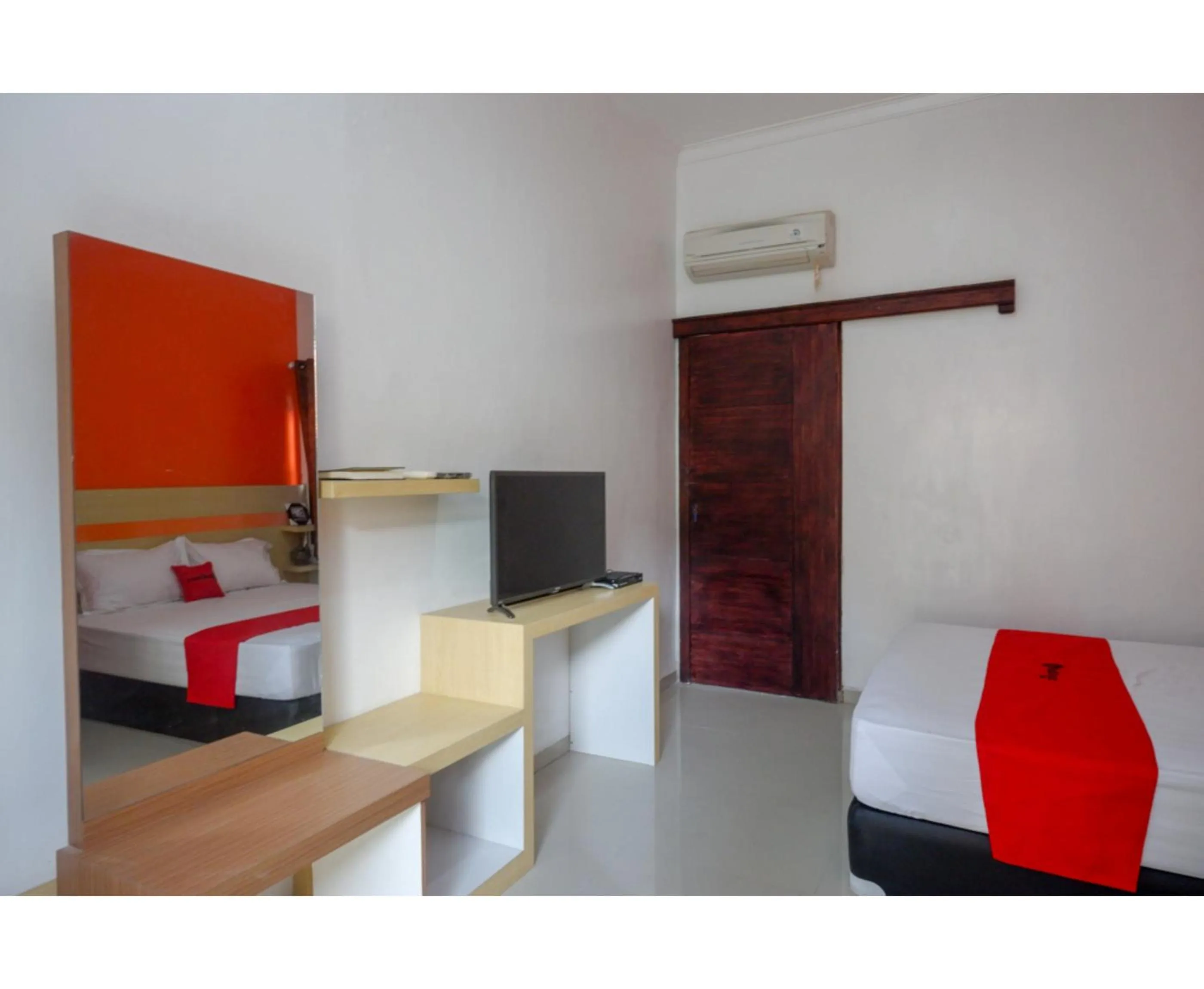 RedDoorz Syariah near Alun Alun Kota Rembang