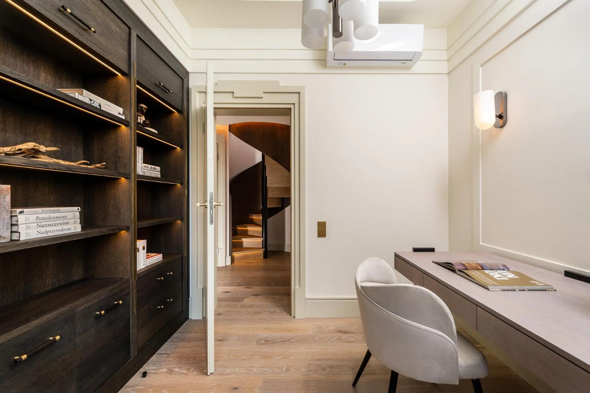 Library in Art Boutique