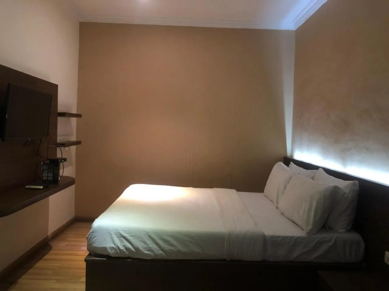 Bedroom, Bed in Hotel Aruni Ancol
