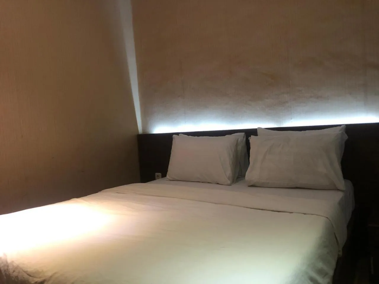 Bedroom, Bed in Hotel Aruni Ancol
