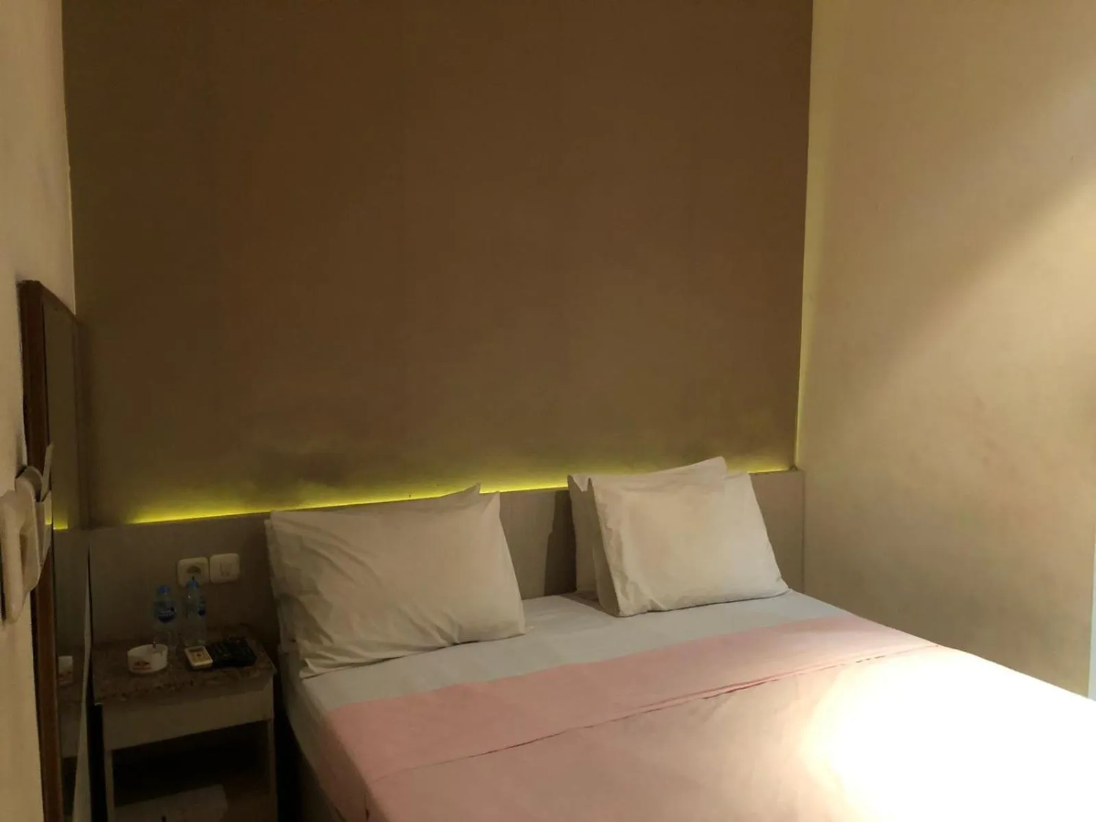 Bedroom, Bed in Hotel Aruni Ancol