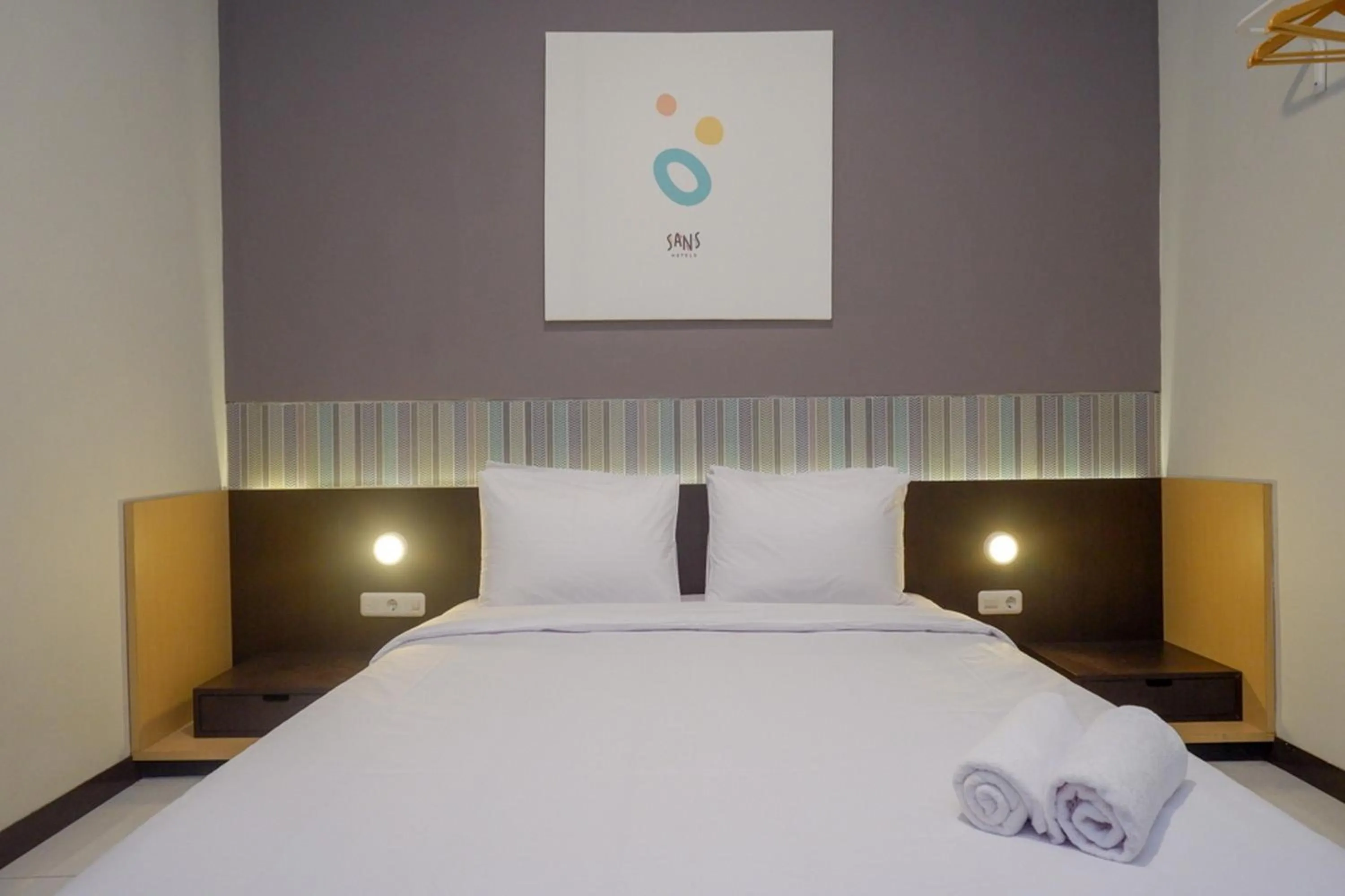 Bedroom, Bed in Sans Hotel Good Wish Semarang