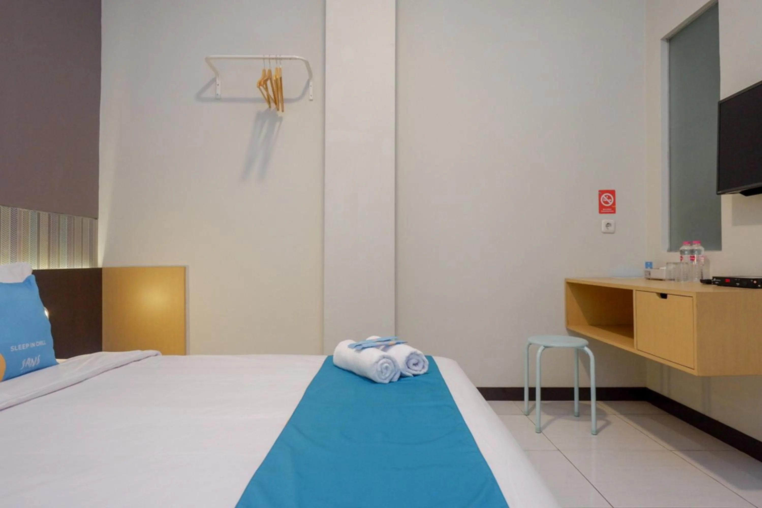 Bedroom, Bed in Sans Hotel Good Wish Semarang