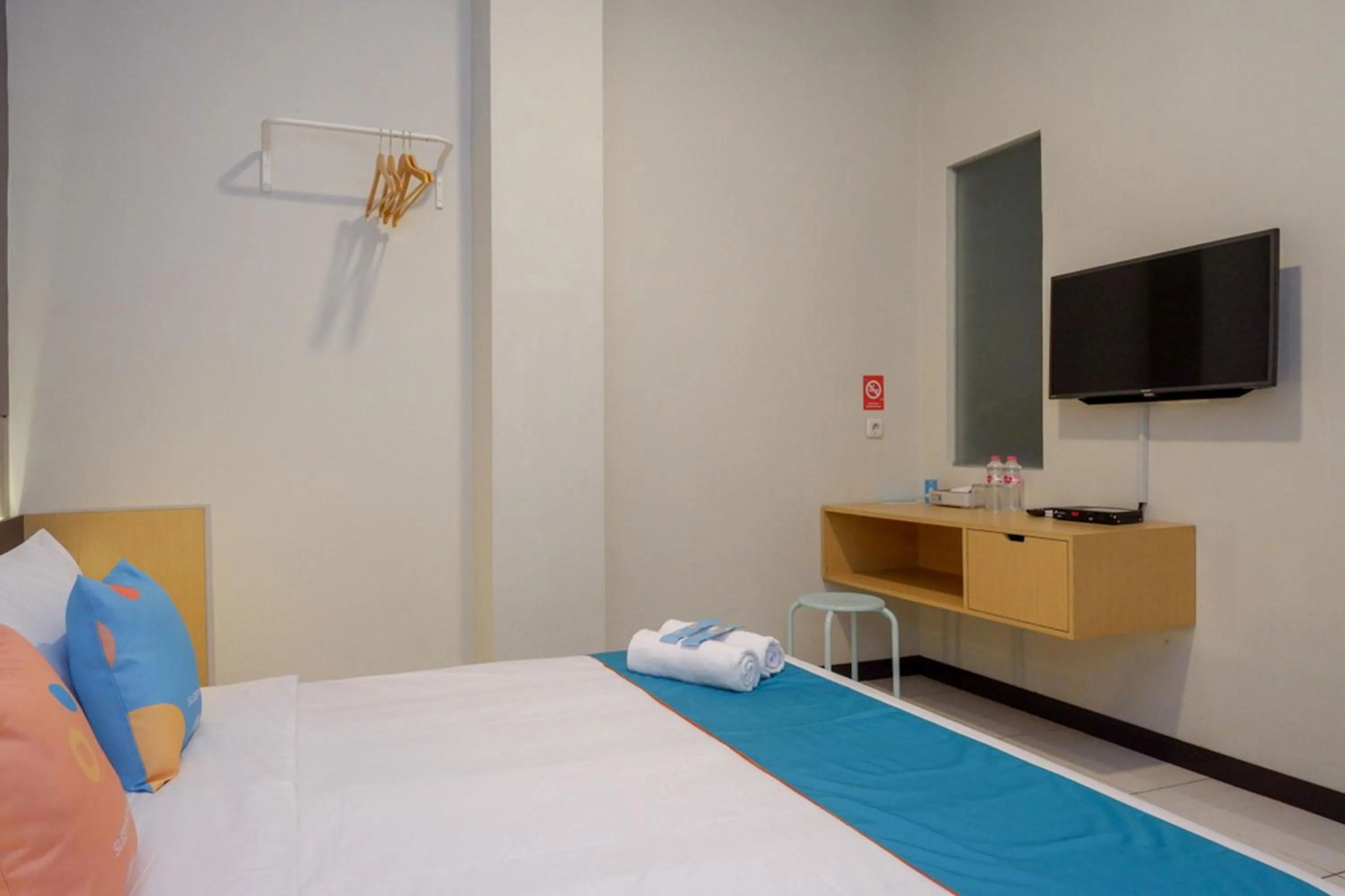 Bedroom, Bed in Sans Hotel Good Wish Semarang