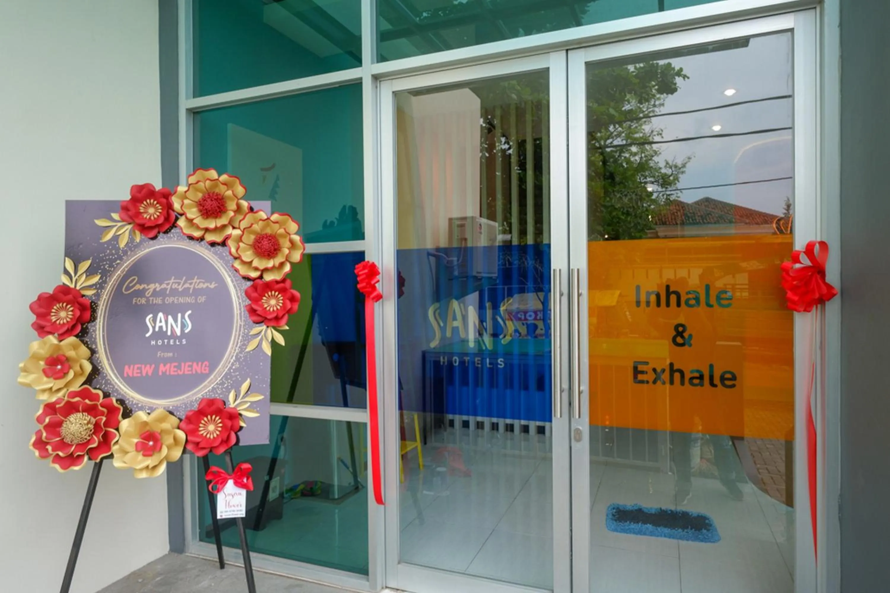 Facade/entrance in Sans Hotel Good Wish Semarang