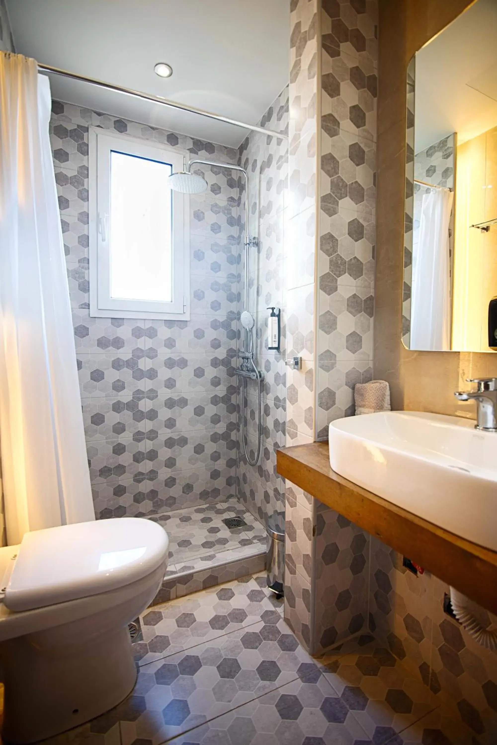 Standard Triple Room in FALIREON HOTEL Standard Triple Room in FALIREON HOTEL