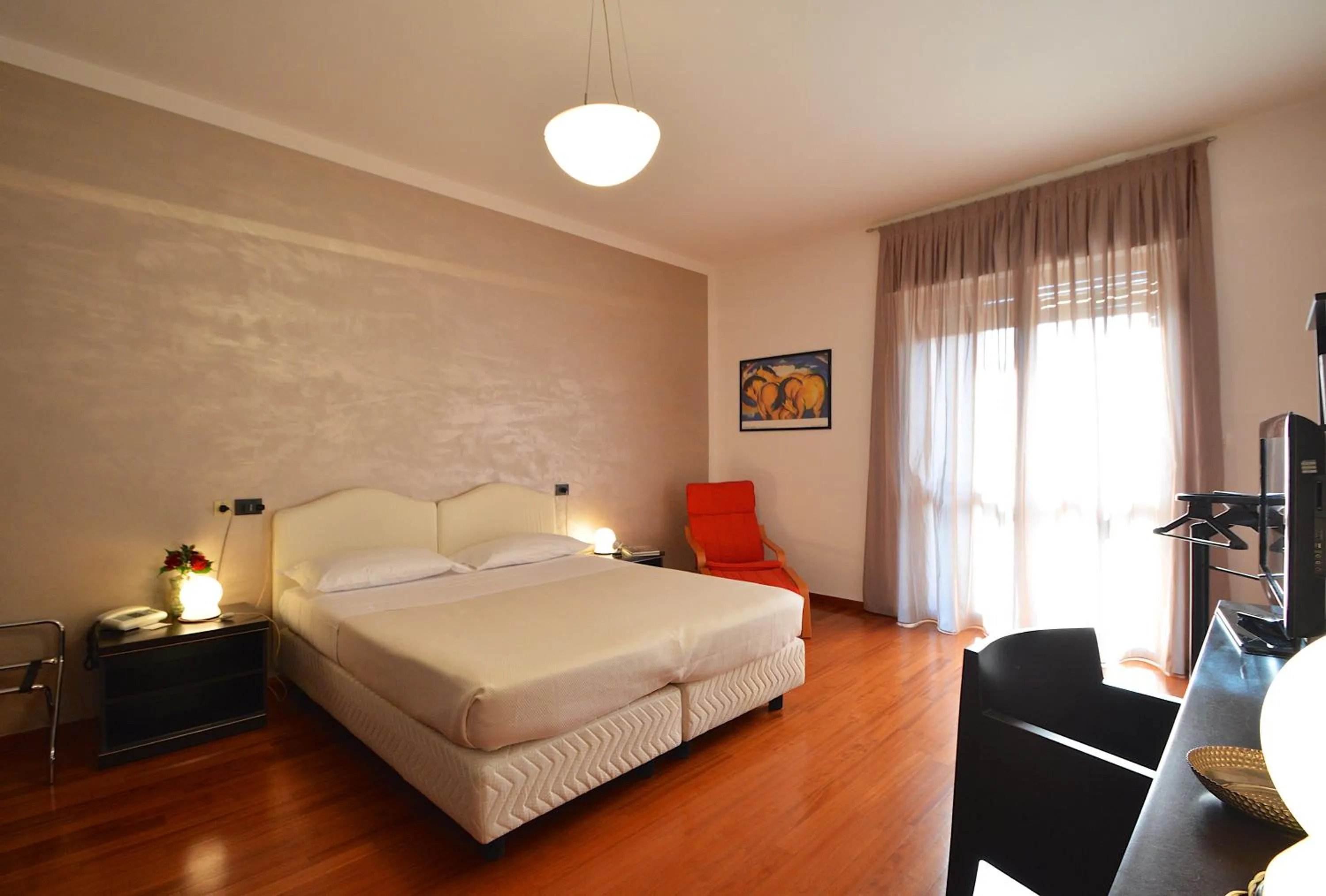 Bedroom, Bed in Residence Hotel Torino Uno