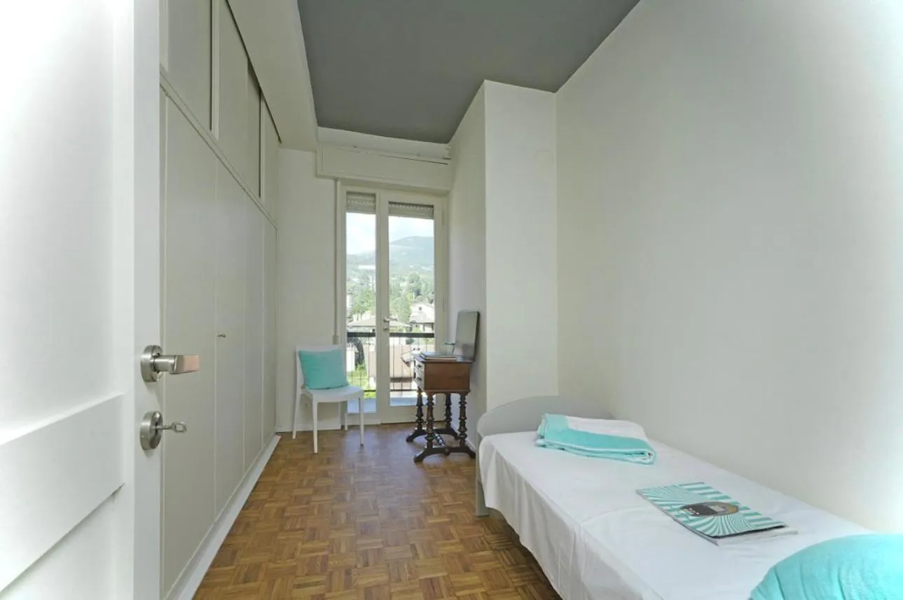 Bedroom, Bed in Hotel Spiaggia d'Oro - Charme & Boutique - Garda Lake Collection