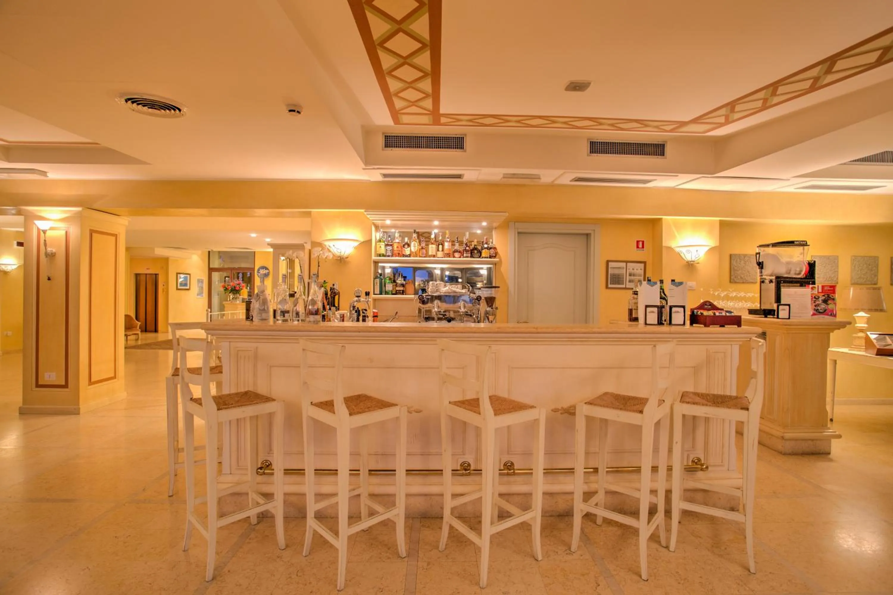 Restaurant/places to eat in Hotel Spiaggia d'Oro - Charme & Boutique - Garda Lake Collection
