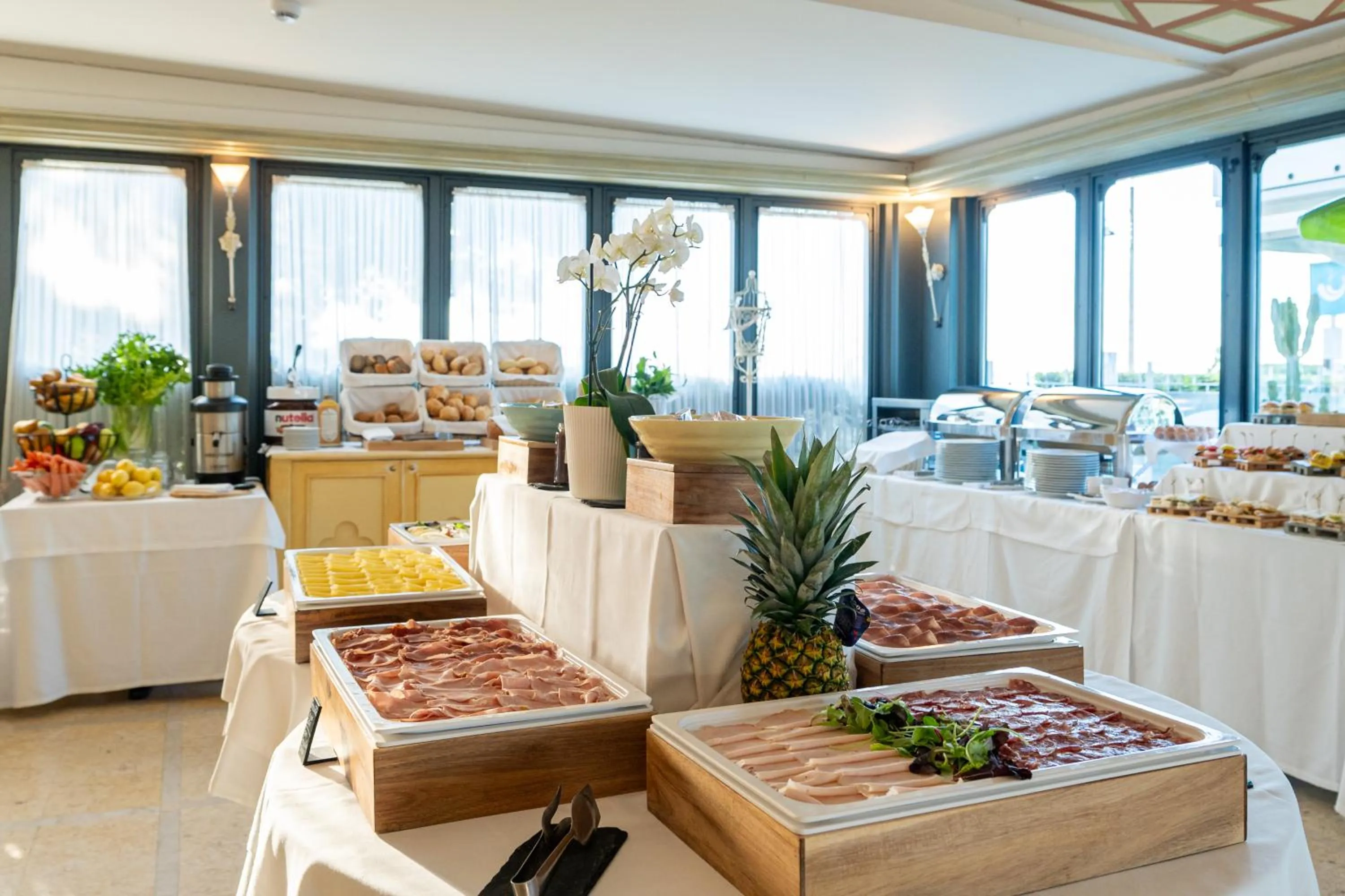 Breakfast in Hotel Spiaggia d'Oro - Charme & Boutique - Garda Lake Collection