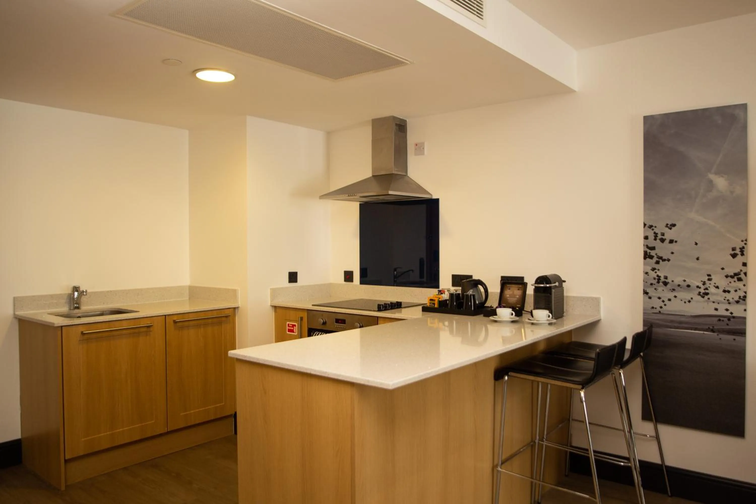 Kitchen or kitchenette in Novotel London Wembley