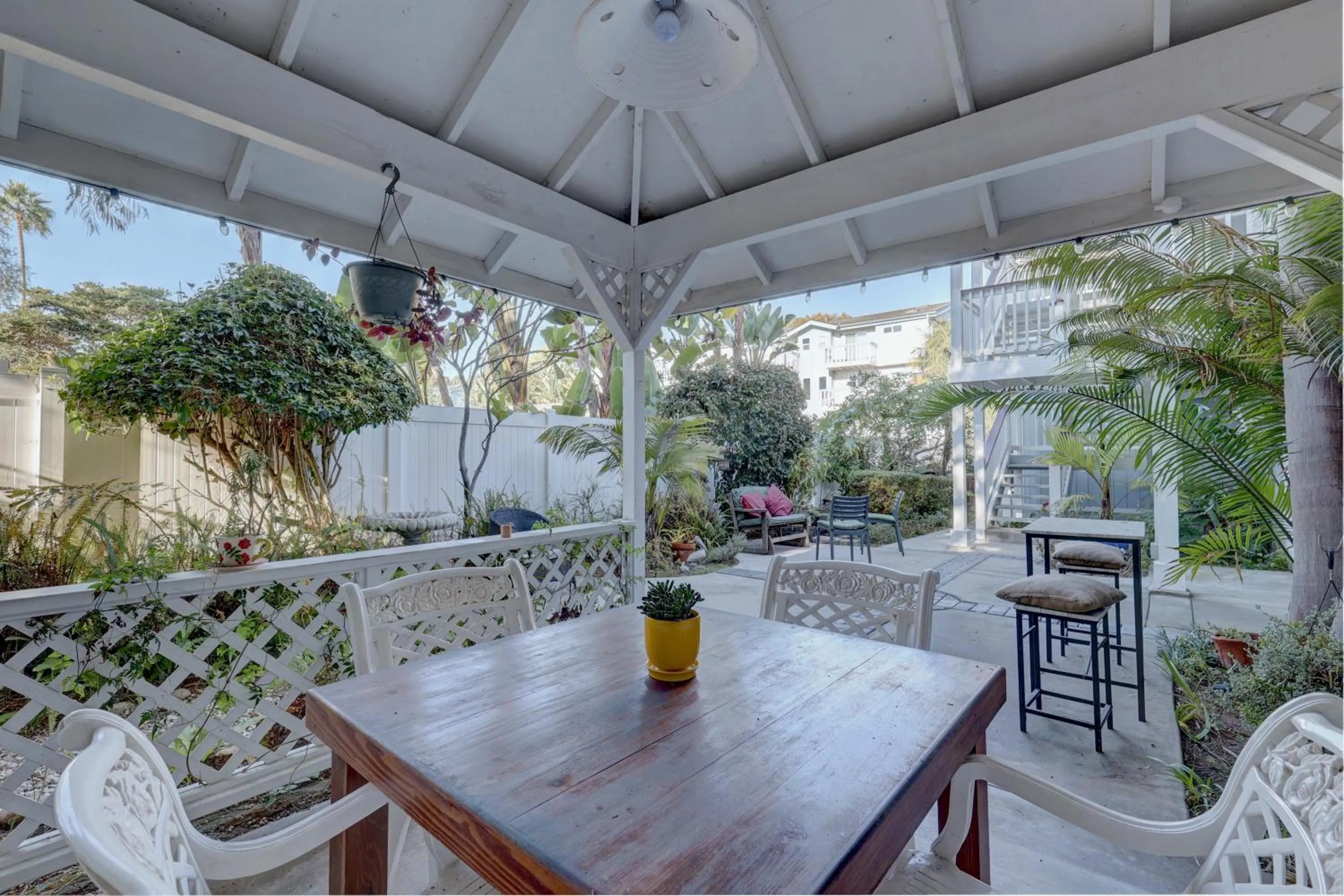 Patio in Pelican Cove Inn