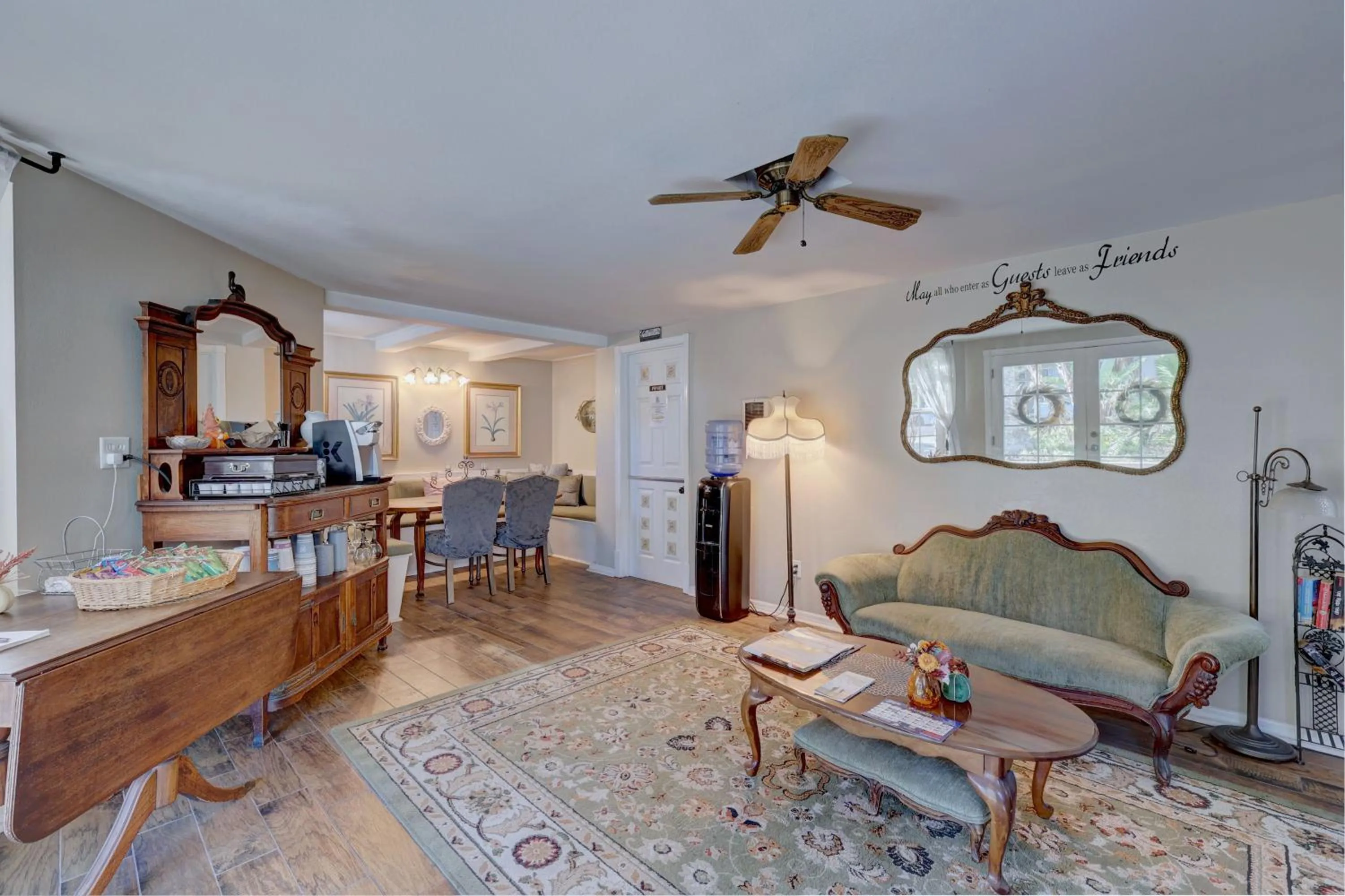 Seating area in Pelican Cove Inn