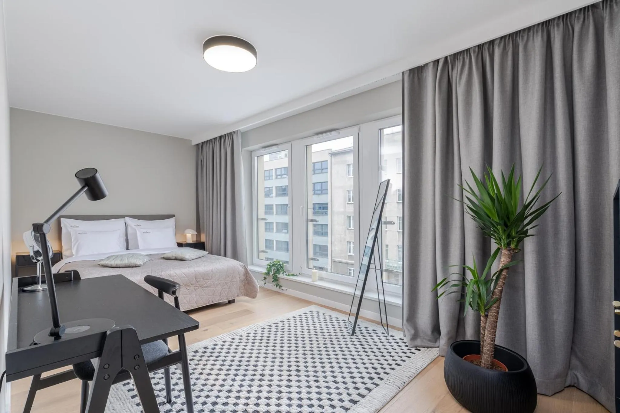 Bed in EXCLUSIVE Aparthotel Kraków Lubicz 40