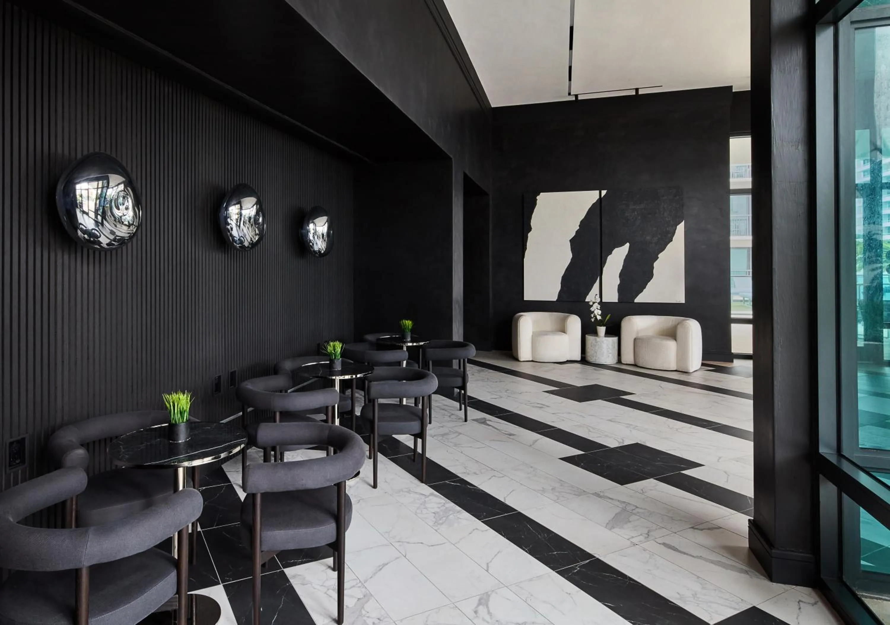 Lounge or bar in AKA West Palm