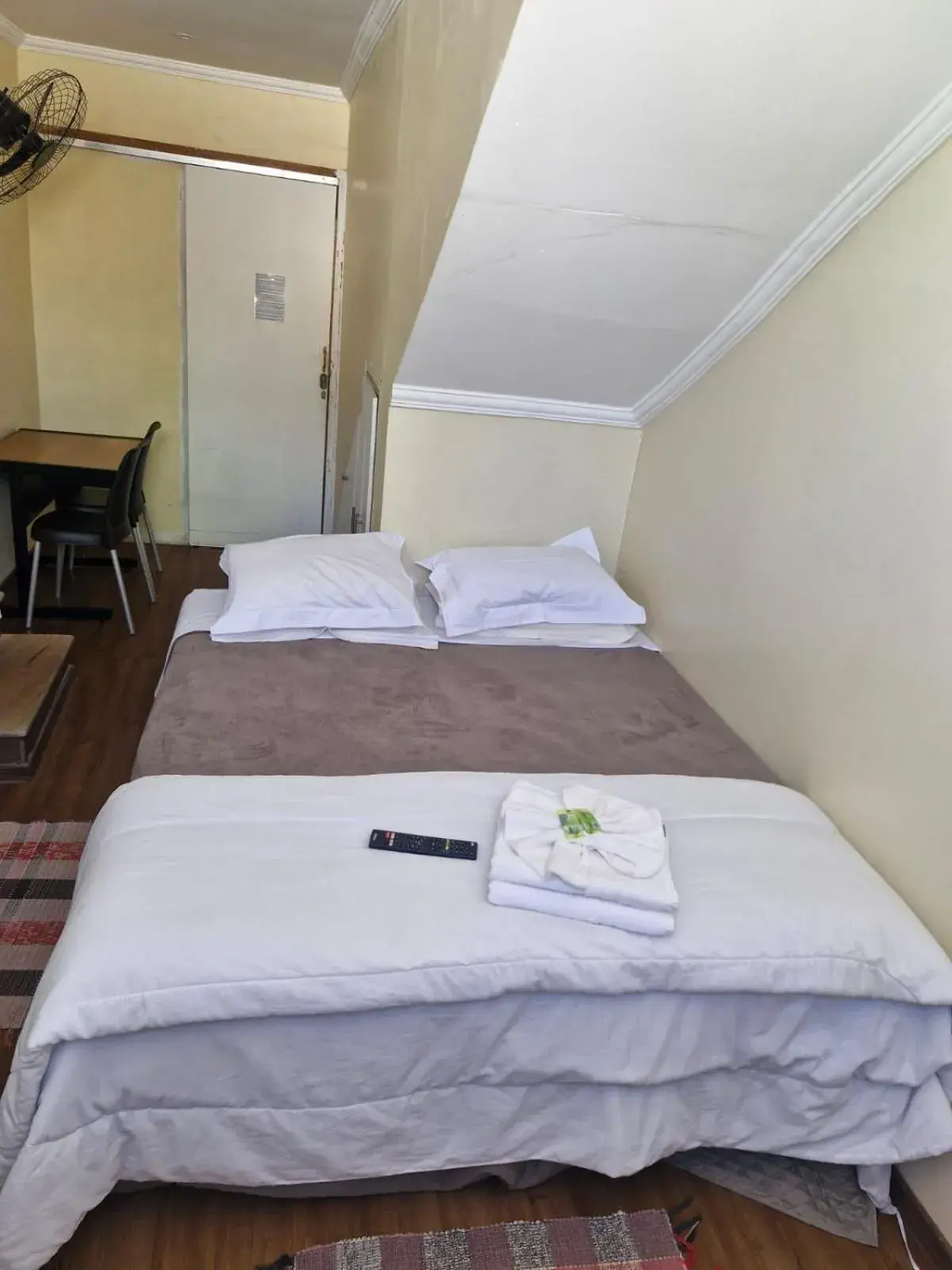 Standard Double Room with Fan - single occupancy in Pousada Reino Encantado - São Thomé das Letras - Minas Gerais Standard Double Room with Fan - single occupancy in Pousada Reino Encantado - São Thomé das Letras - Minas Gerais