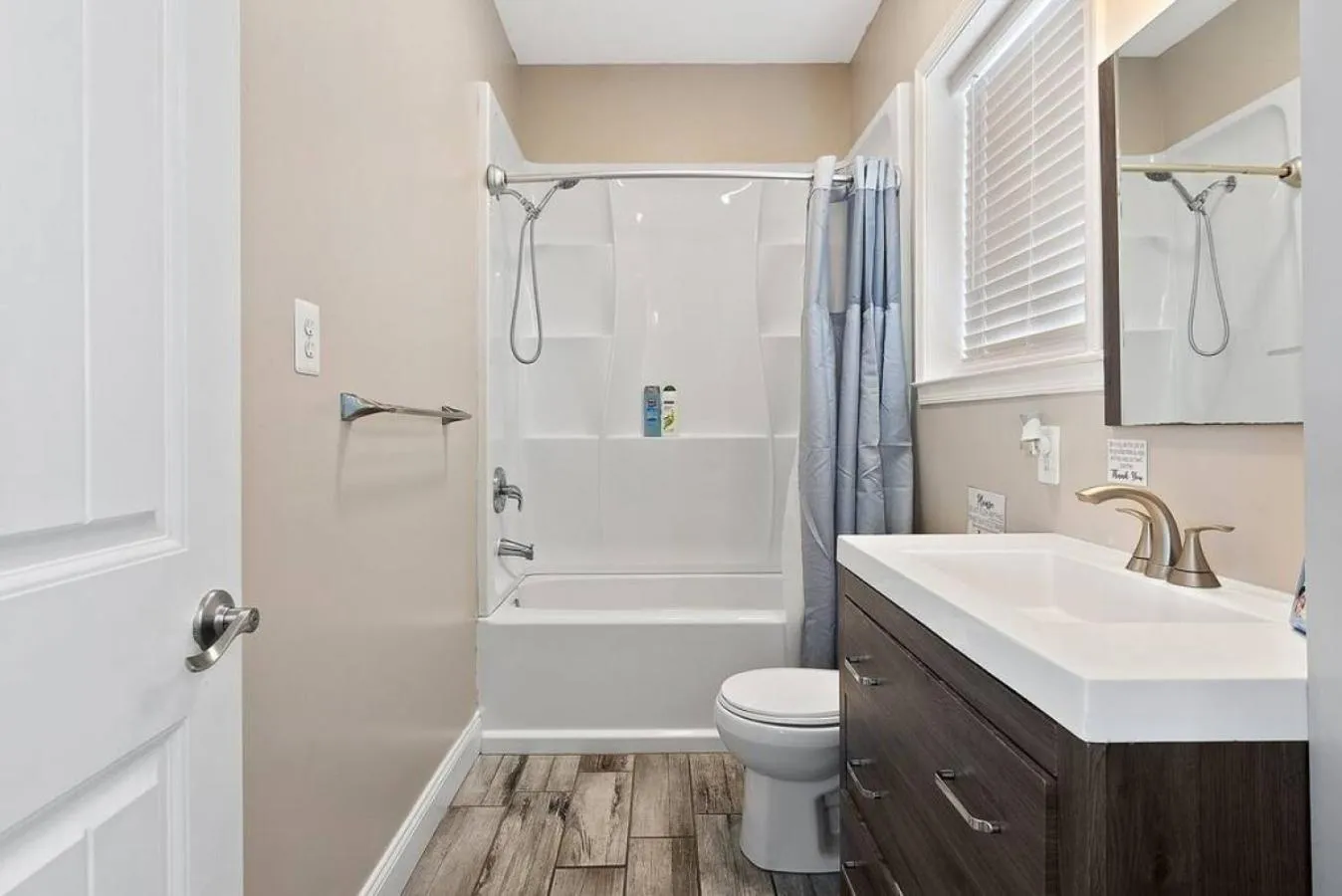 Bathroom in Unit C back lower unit Surfers Hideway Parking Near Lighthouse