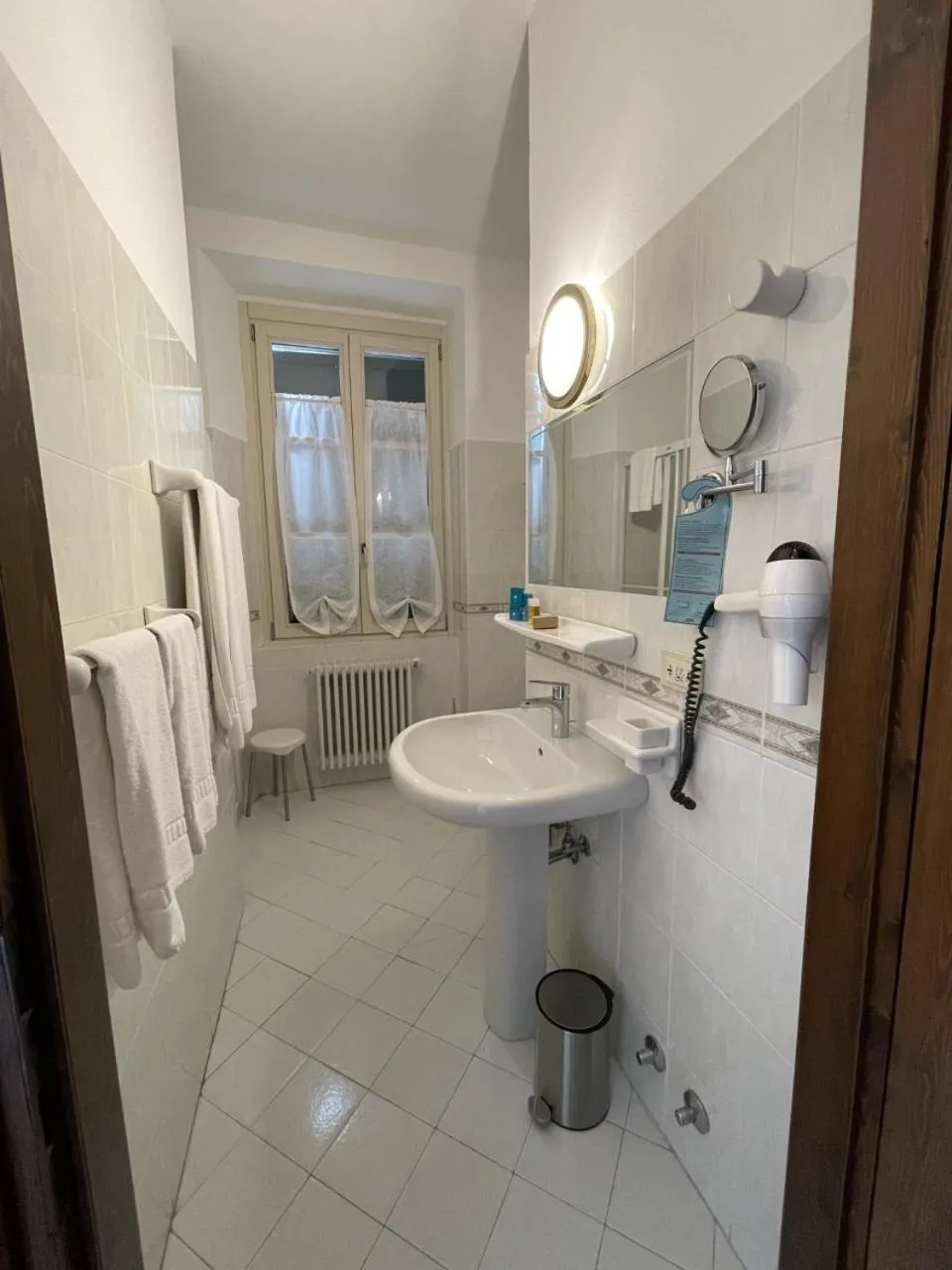 Shower in Hotel La Torre