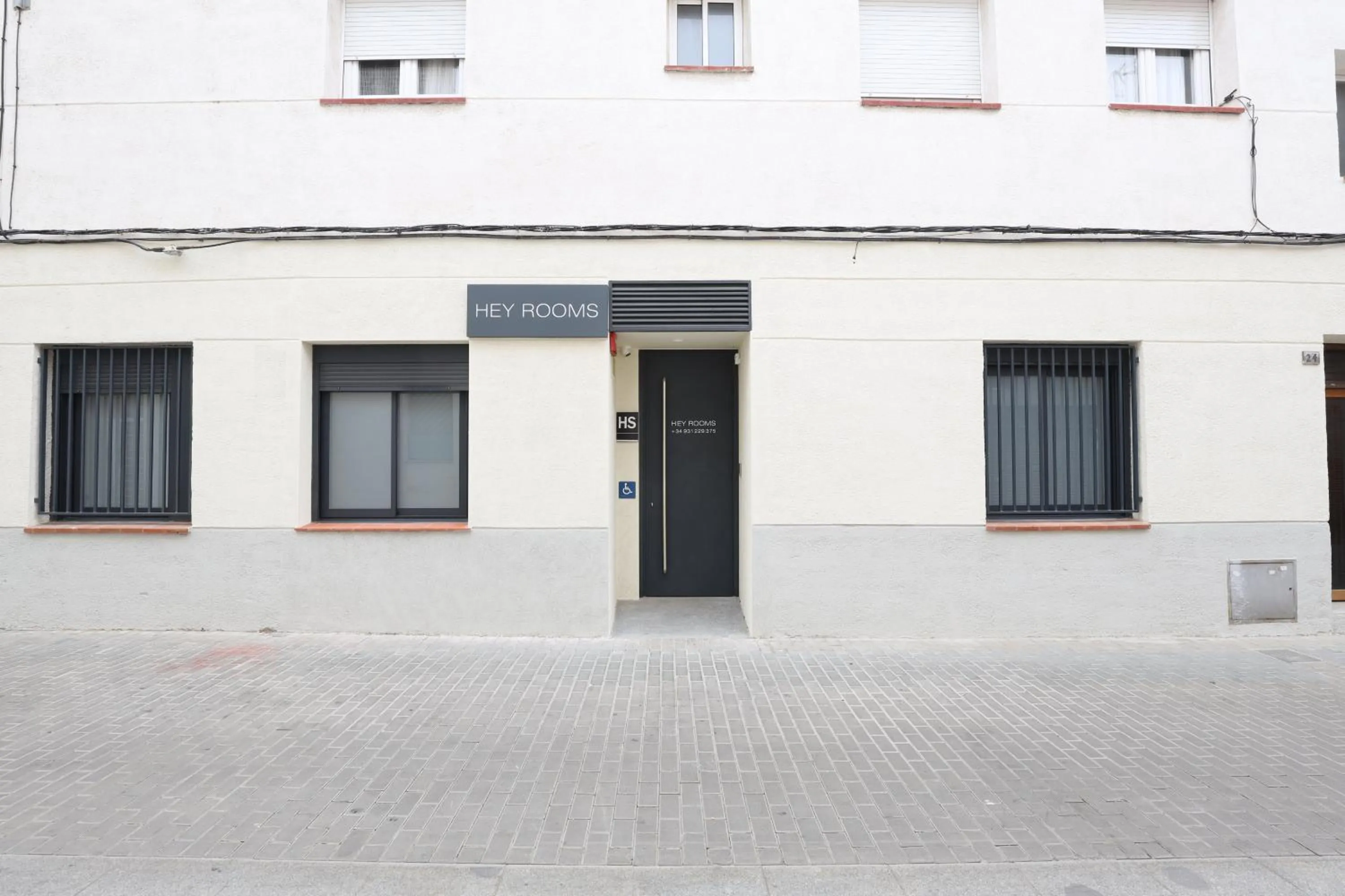 Facade/entrance in Hey Rooms