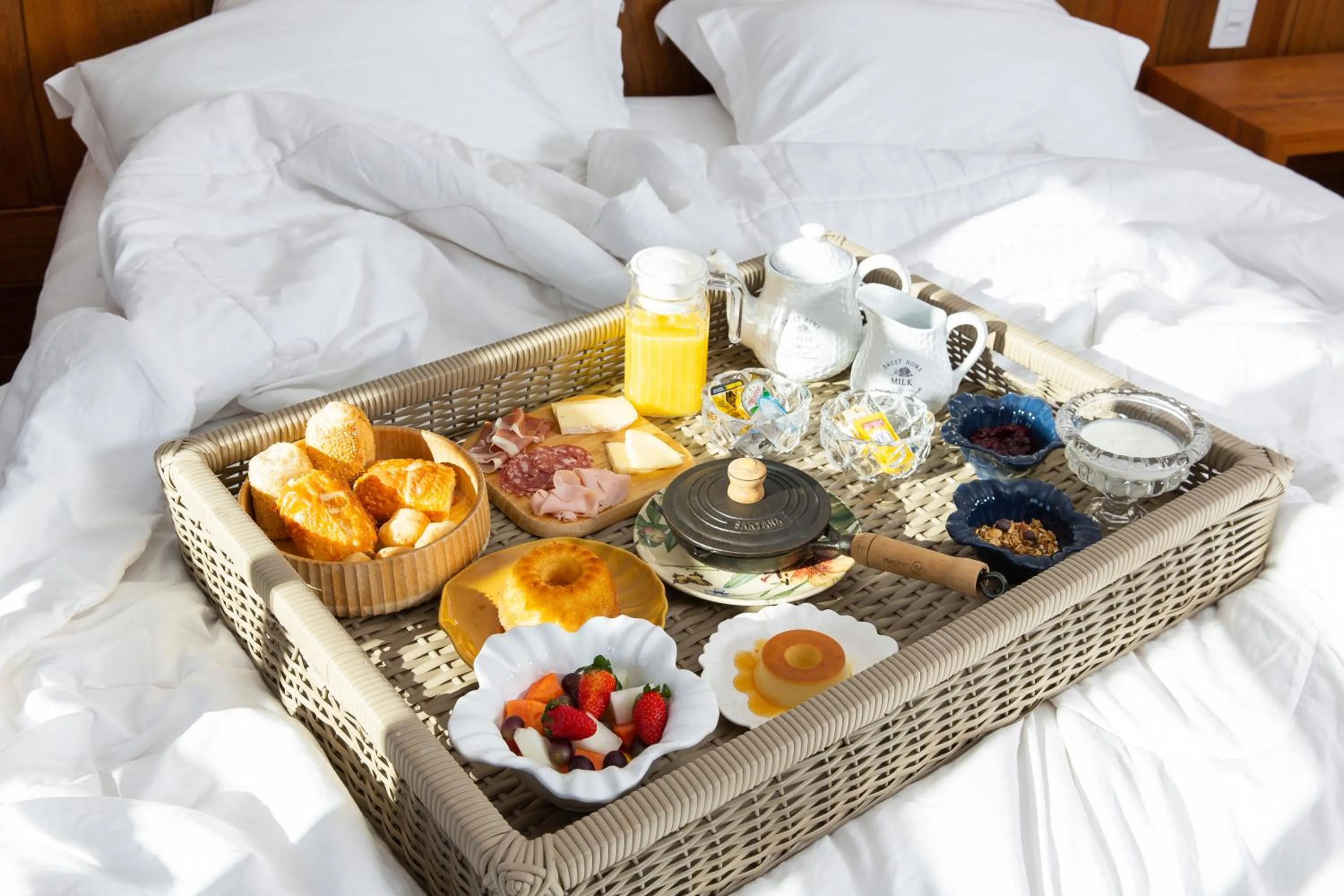 Breakfast, Bed in Villa Boréal Hostellerie Pousada Boutique