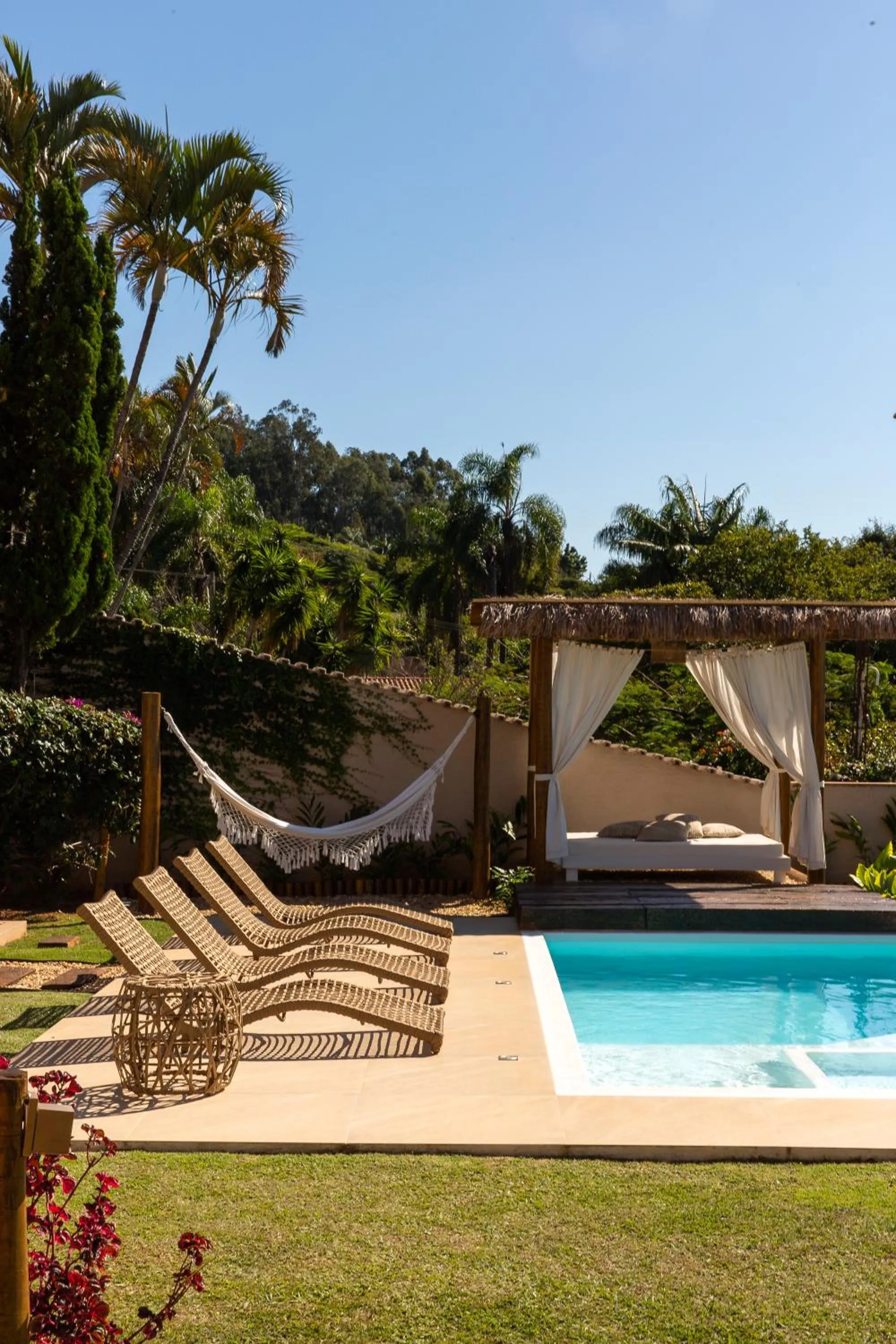 Pool view in Villa Boréal Hostellerie Pousada Boutique