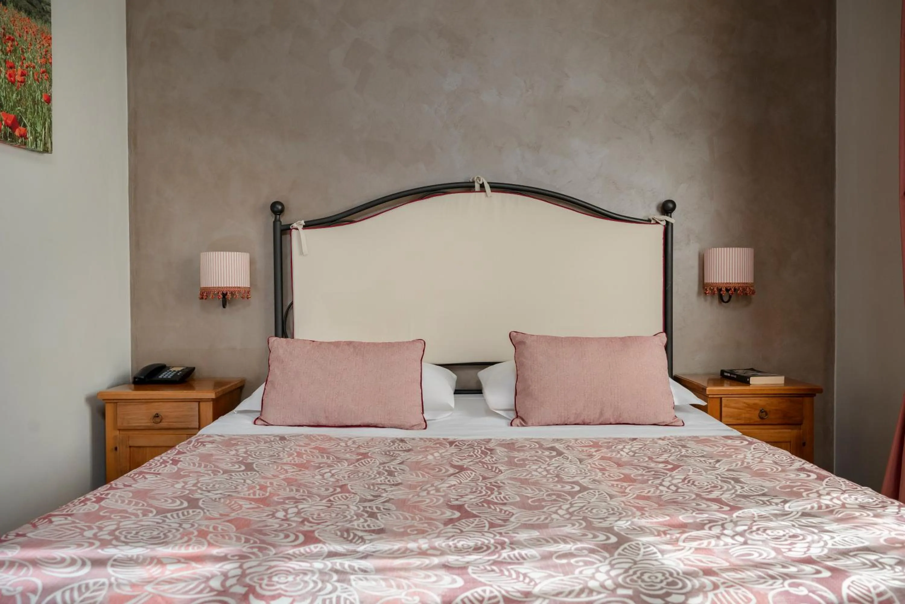 Bedroom, Bed in Hotel & Restaurant Casolare Le Terre Rosse