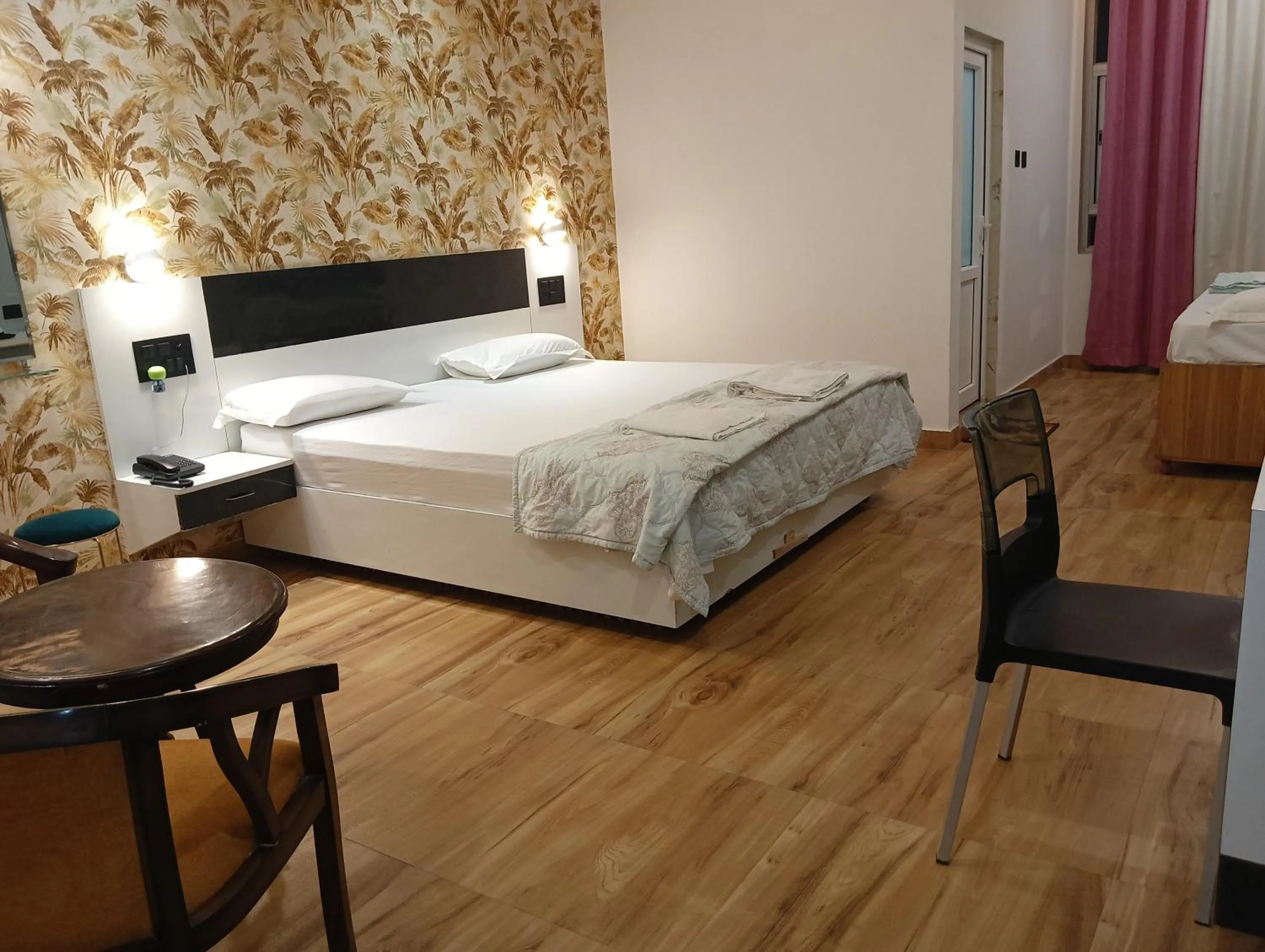 Photo of the whole room, Bed in Hotel Buddha Park near Sarnath, Varanasi