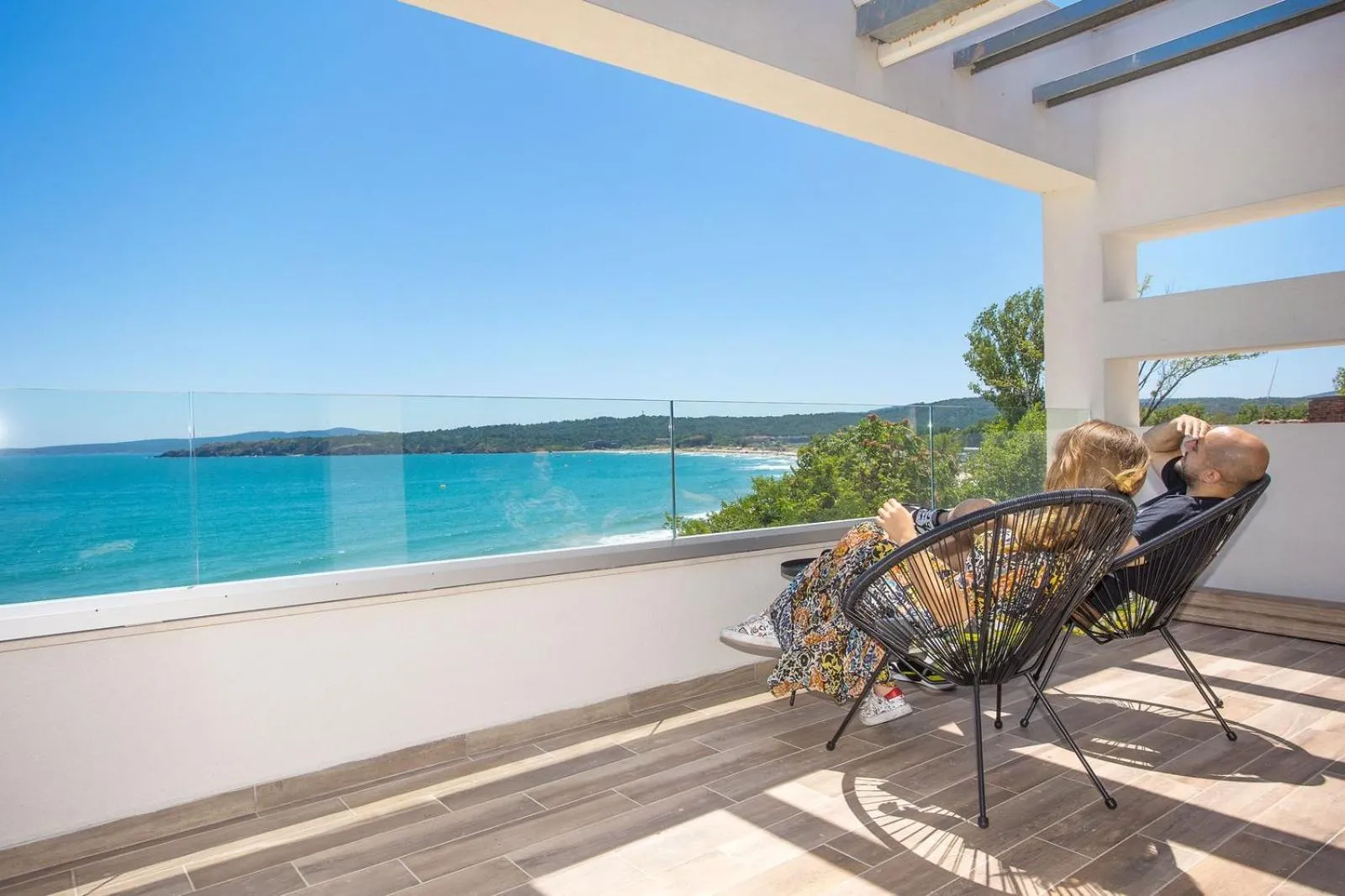 Day in Olive Villas Beach Hotel