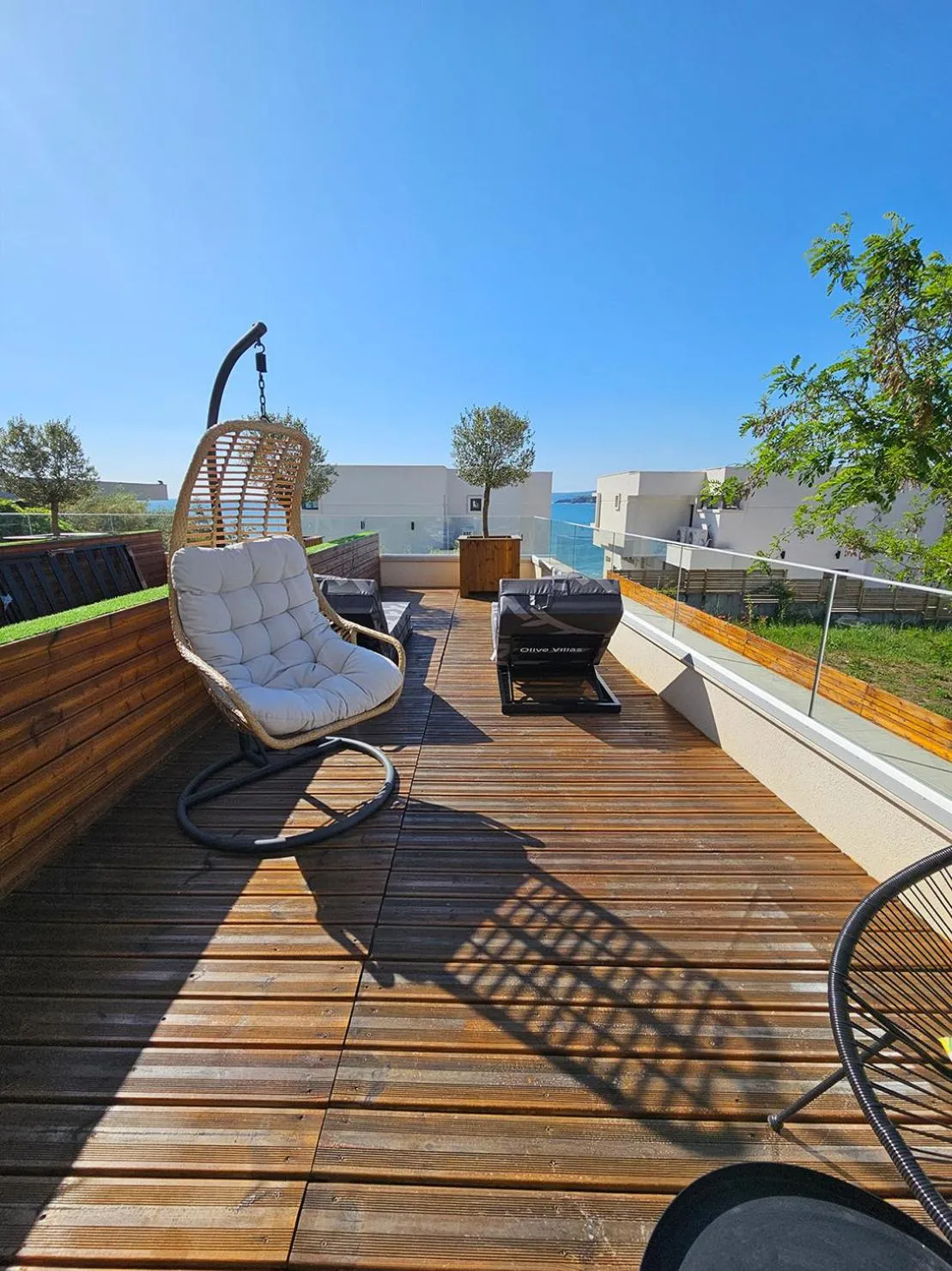 Balcony/Terrace in Olive Villas Beach Hotel