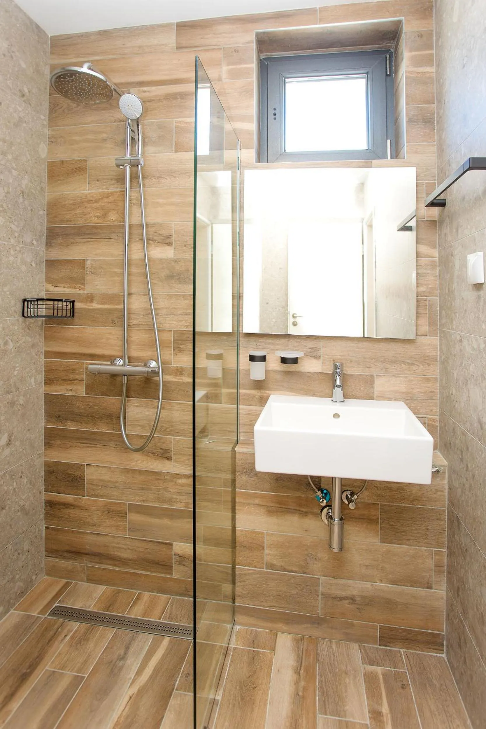 Shower in Olive Villas Beach Hotel