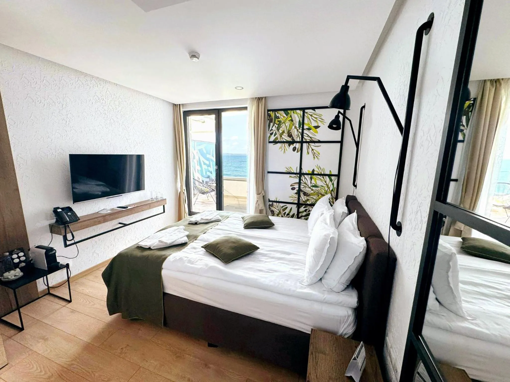 Bed in Olive Villas Beach Hotel