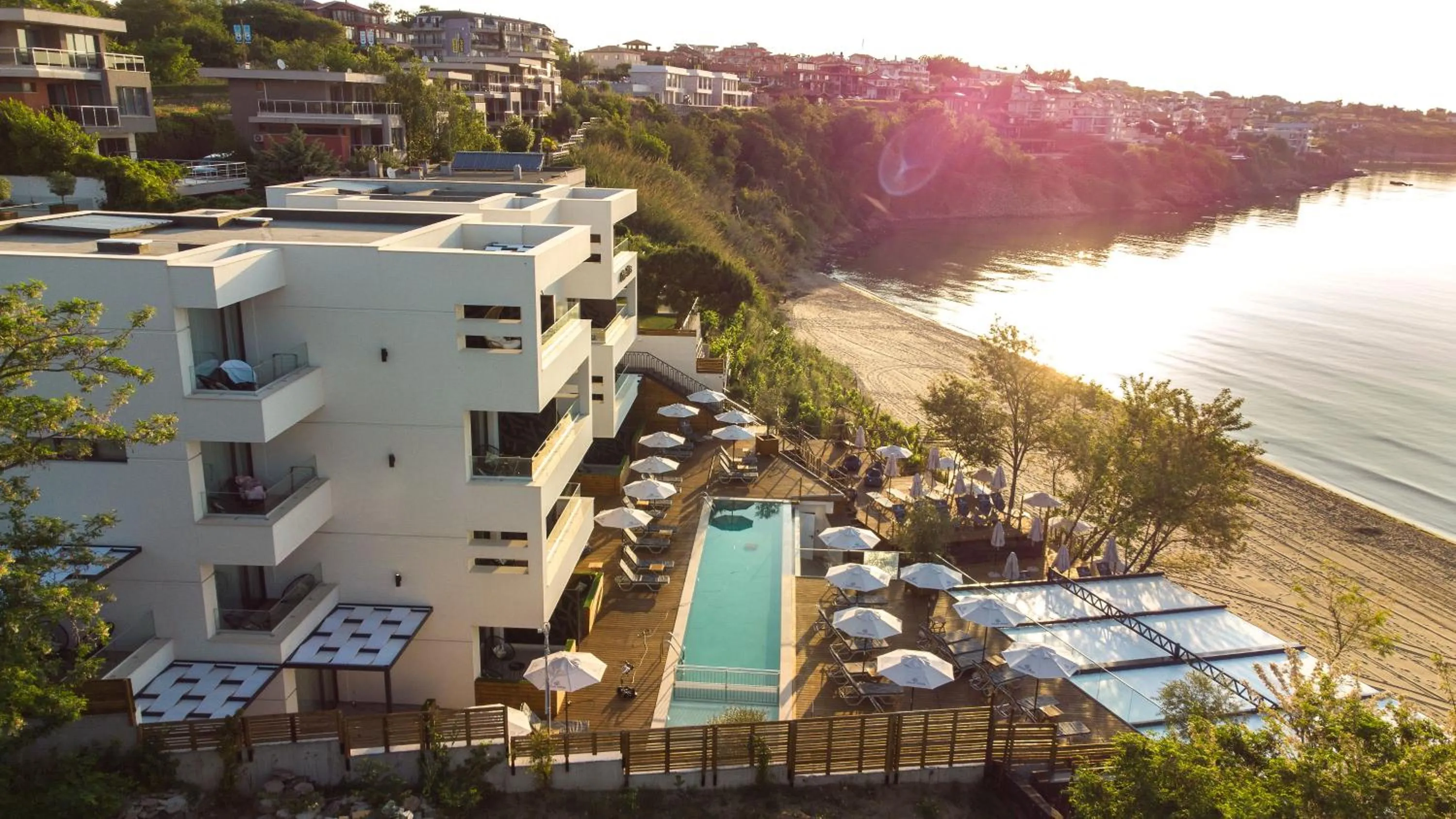 Property building in Olive Villas Beach Hotel