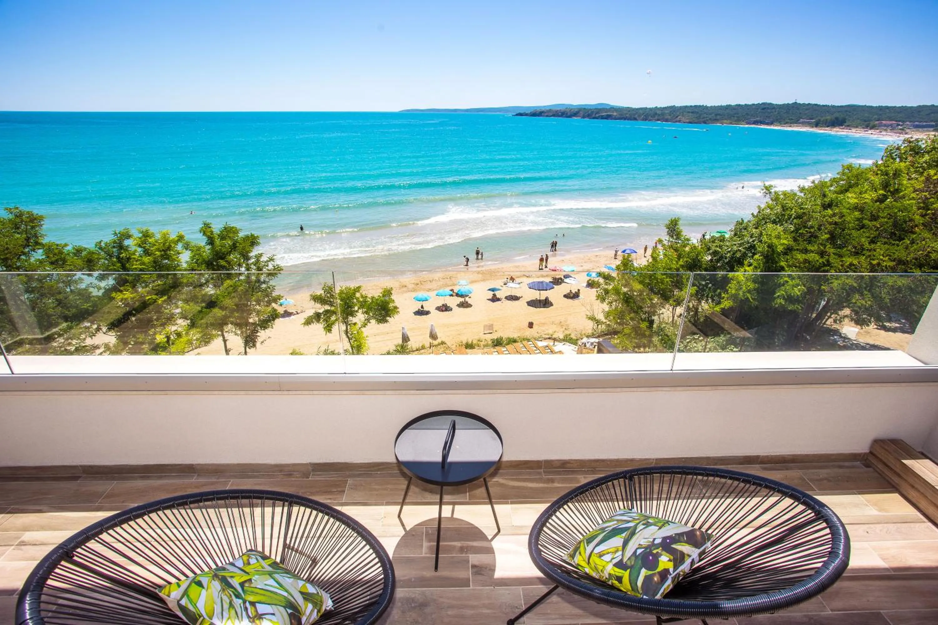 Day in Olive Villas Beach Hotel