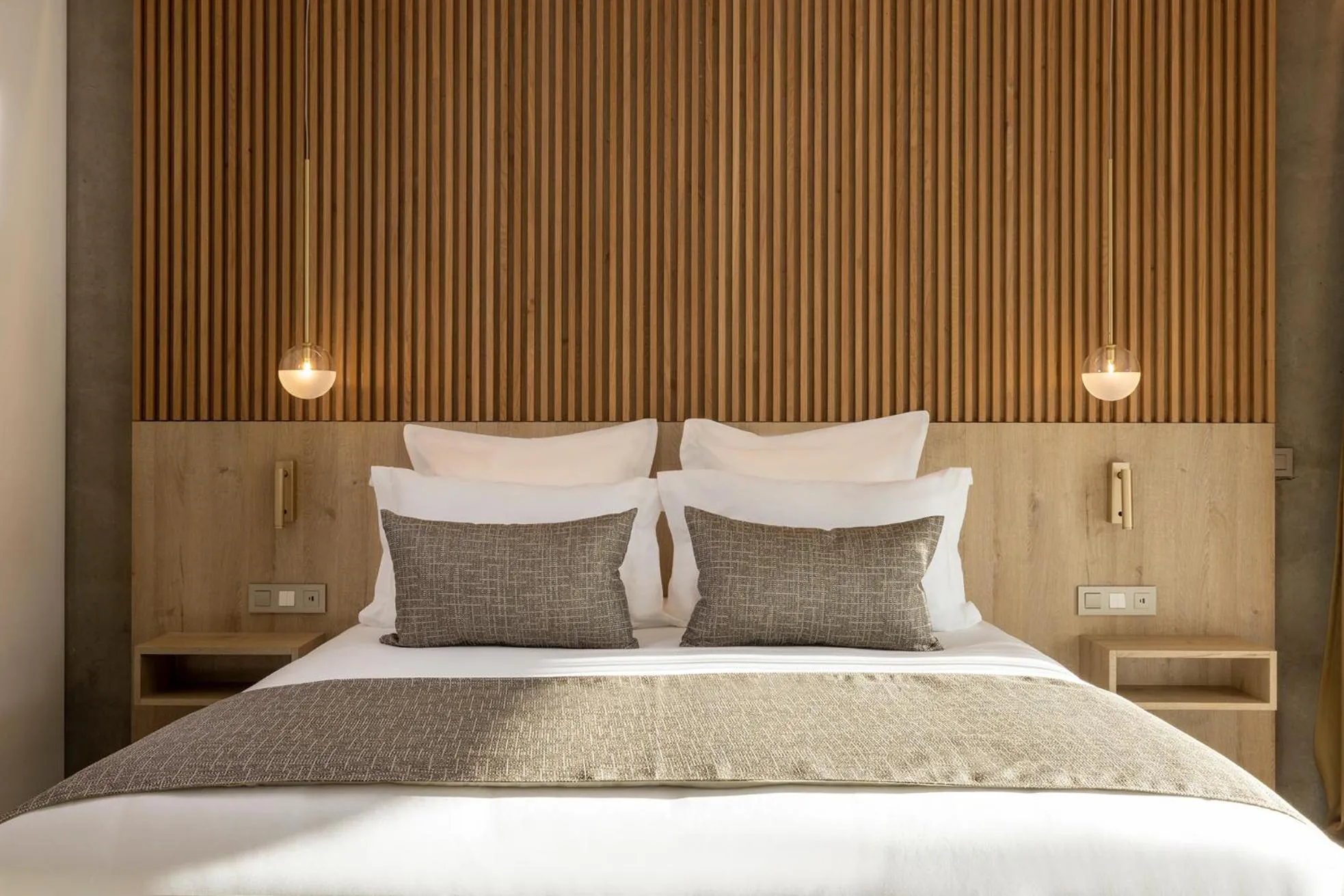 Bed in Hôtel Spa Restaurant Villa Castellane