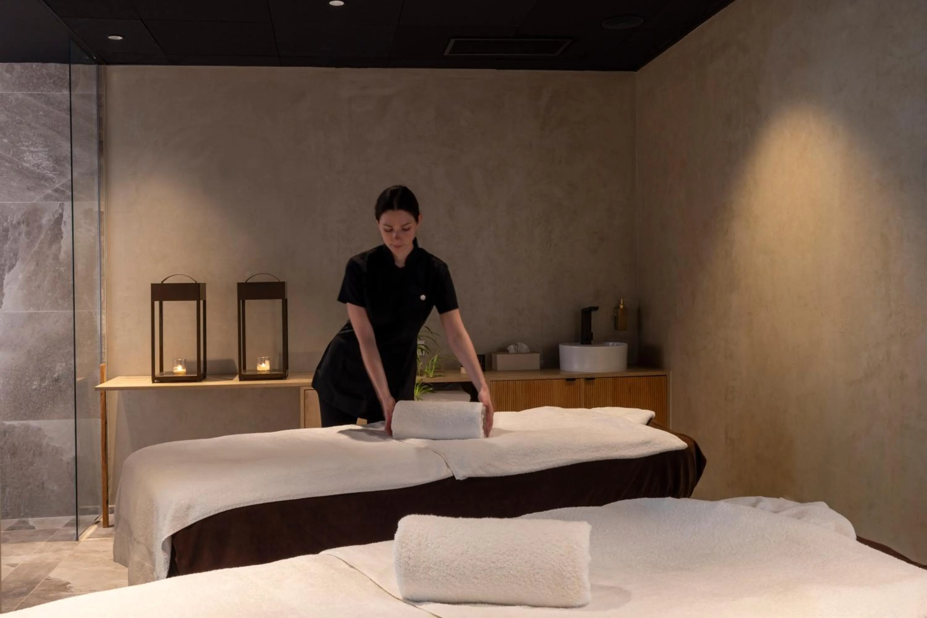 Spa and wellness centre/facilities, Bed in Hôtel Spa Restaurant Villa Castellane