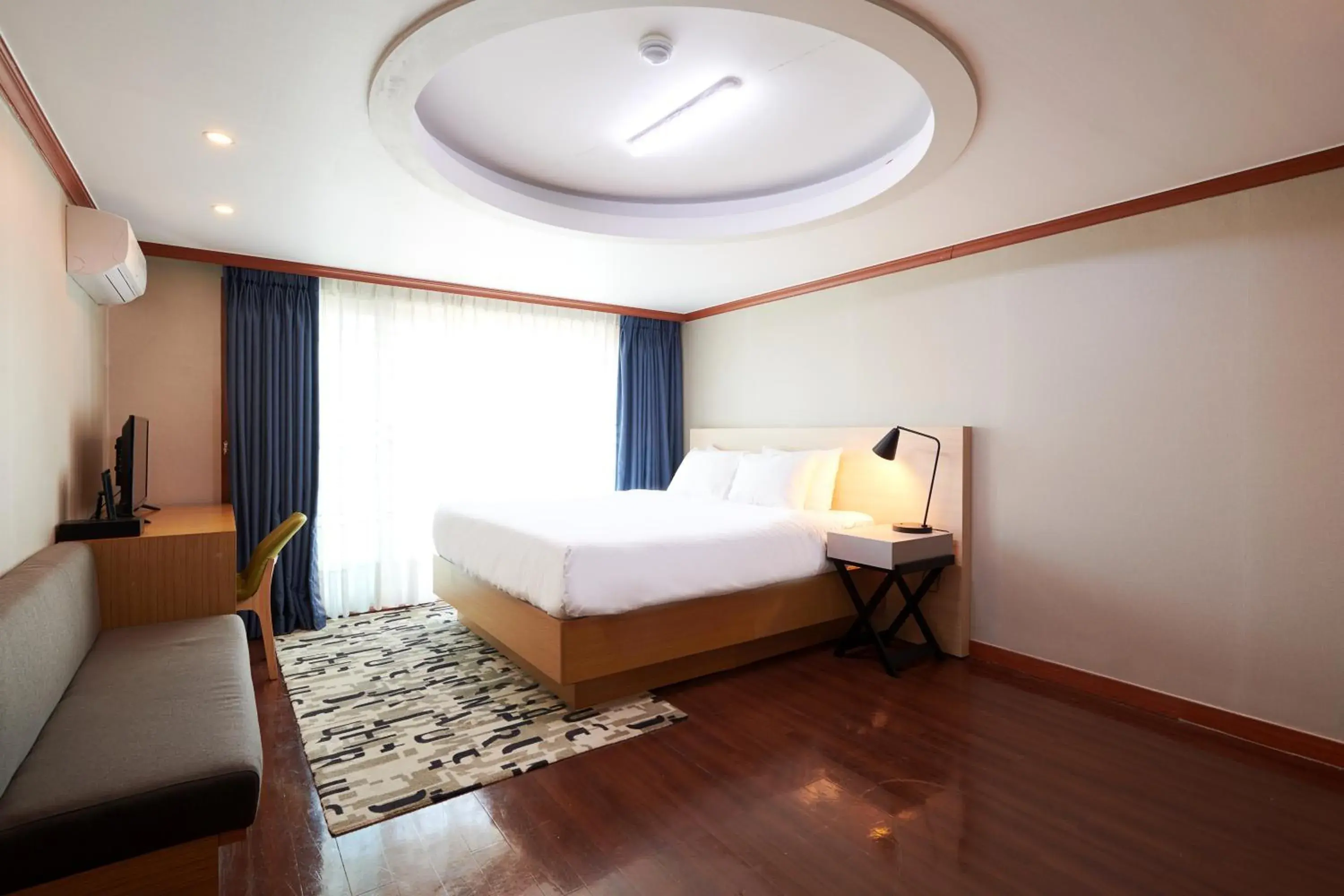 Deluxe Double Room in Sokcho Good Morning Hotel and Resort Deluxe Double Room in Sokcho Good Morning Hotel and Resort